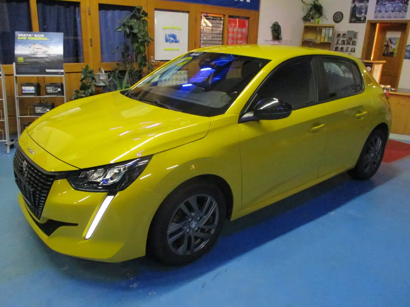 Peugeot 208 208 PureTech 75 Allure Pack,Alu16 Zoll,Top Zustand - 1