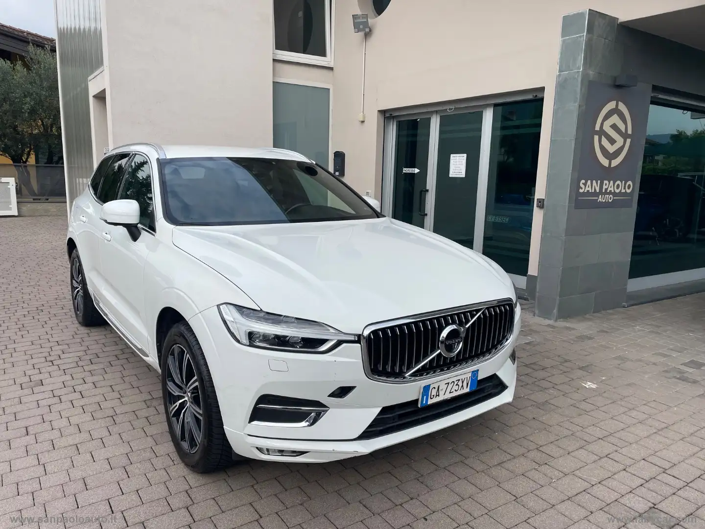Volvo XC60 B4 Weiß - 1