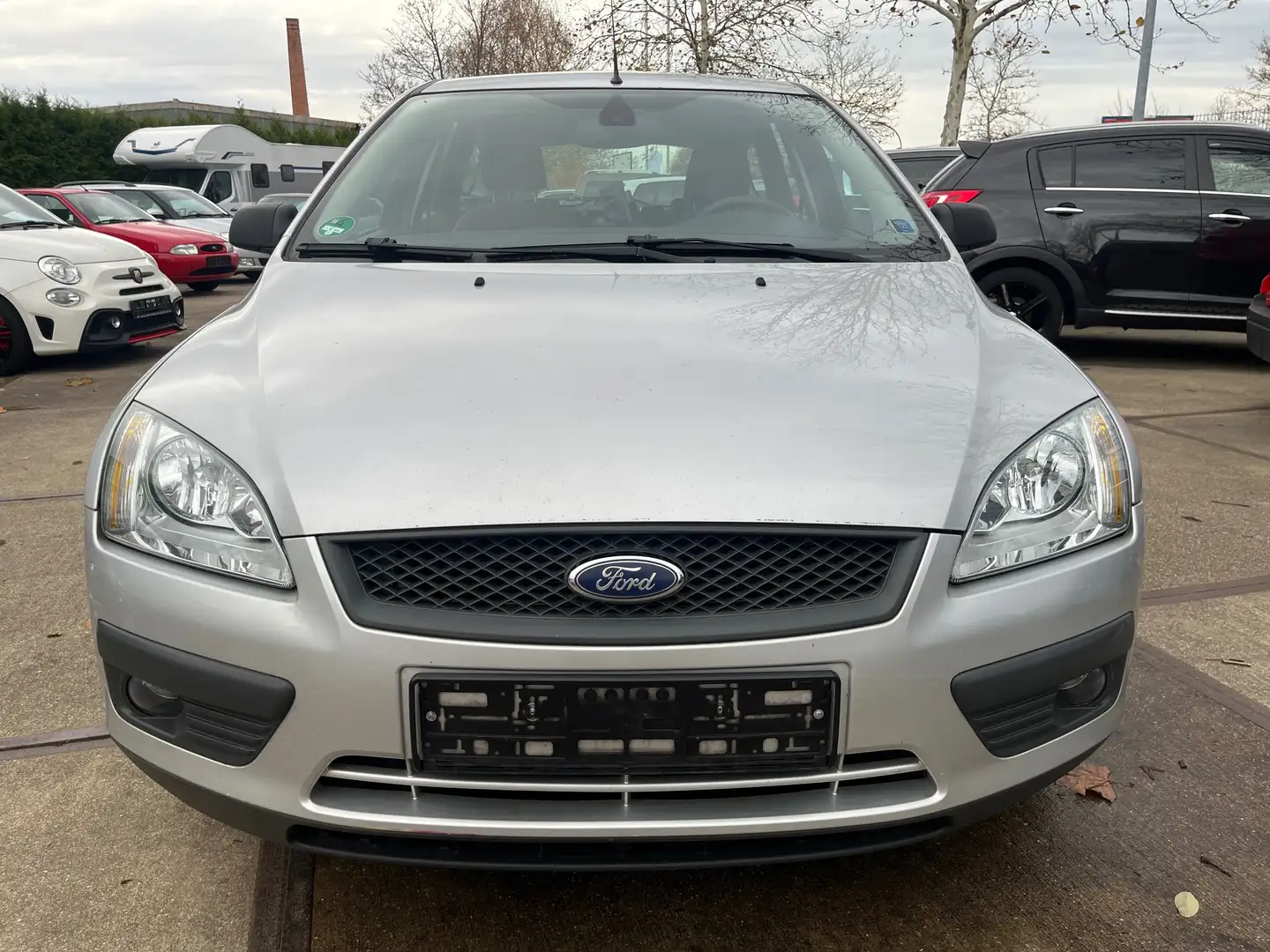 Ford Focus Turnier Kombi 1.6 Ti-VCT *kein KFZ-Brief* Argent - 2