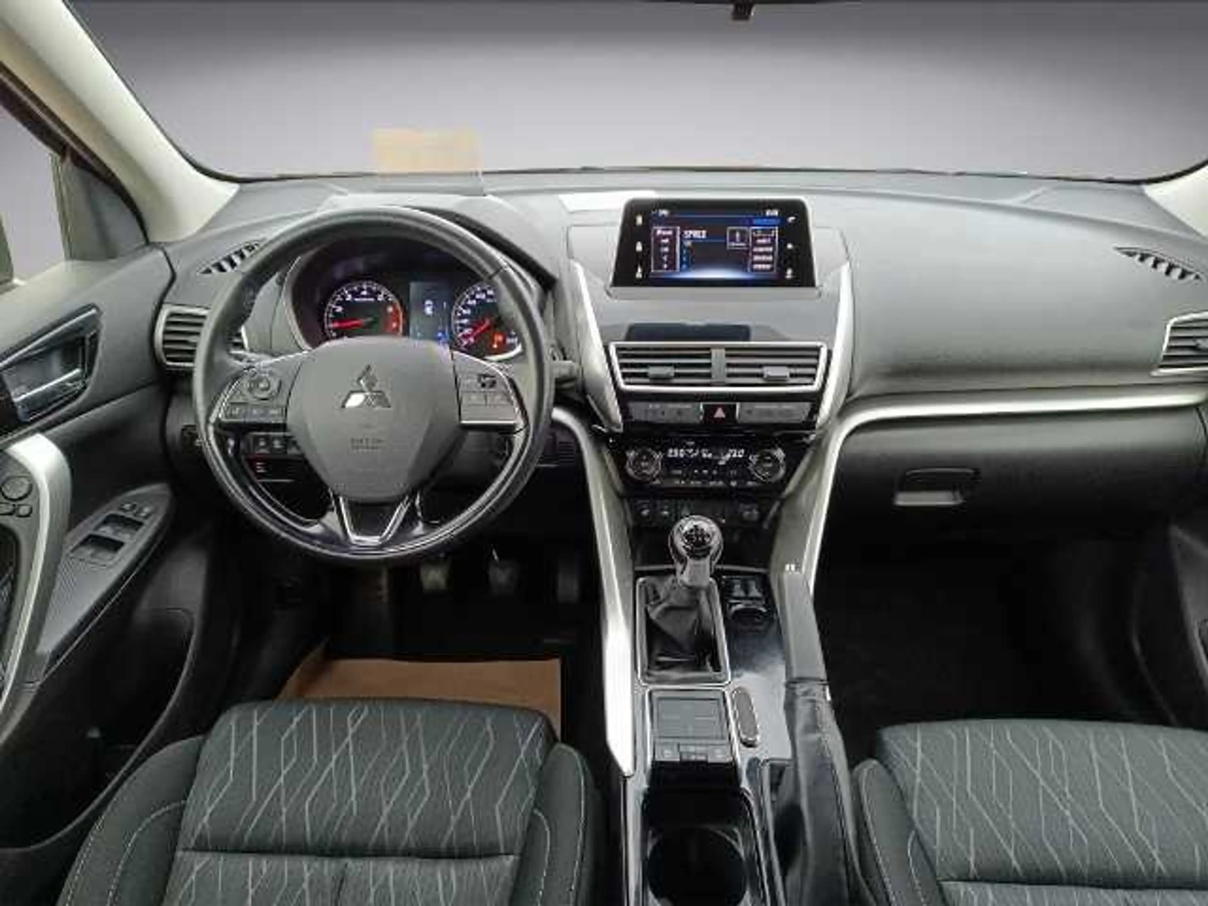 Mitsubishi Eclipse Cross Intro Edition 1.5 T-MIVEC 2WD — photo 14