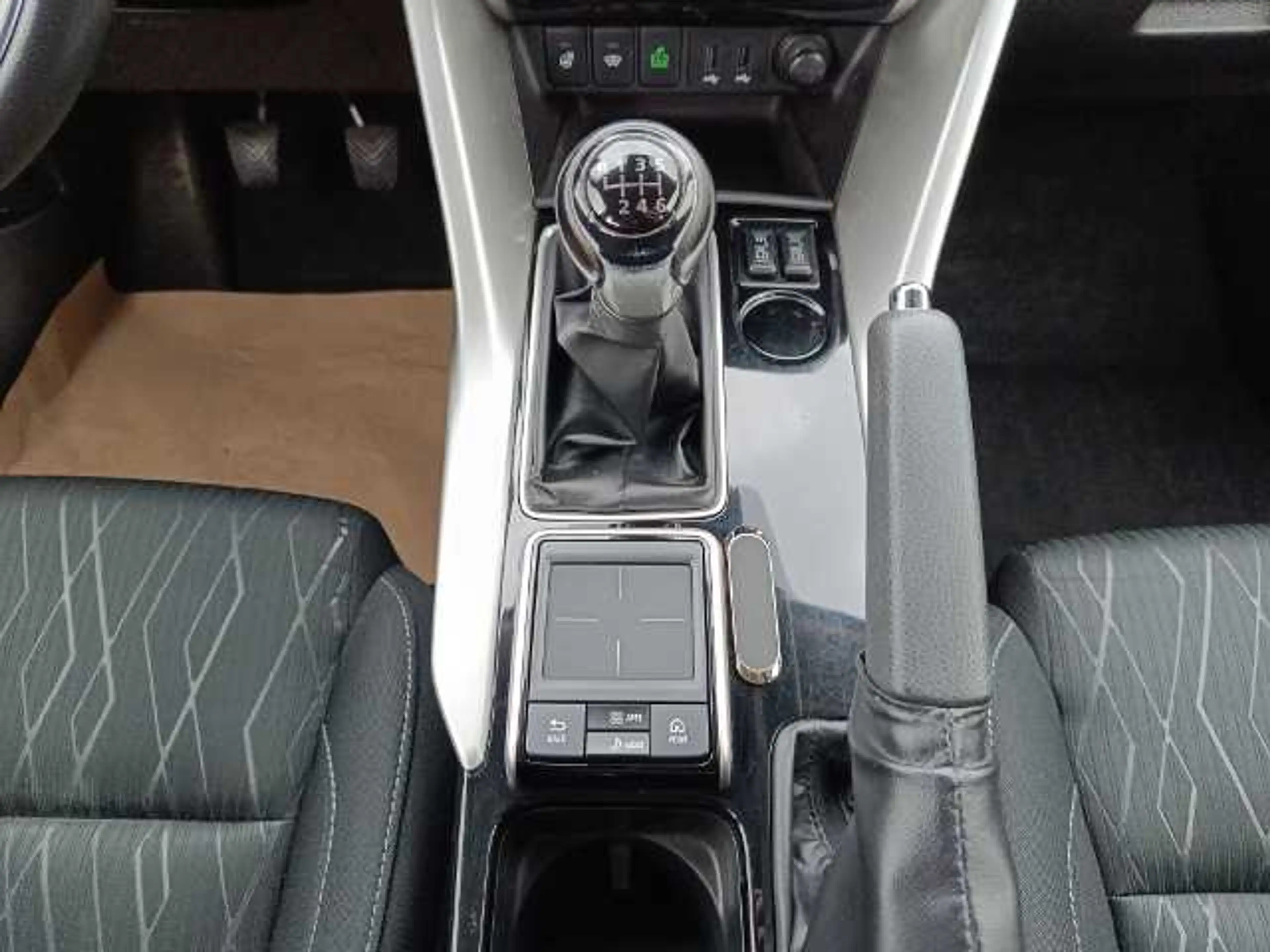 Mitsubishi Eclipse Cross Intro Edition 1.5 T-MIVEC 2WD — photo 15