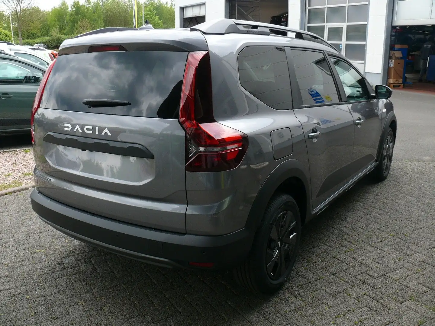 Dacia Jogger Expression,Klima,PDC,Kam,Sitzh,Car-Play Grey - 2