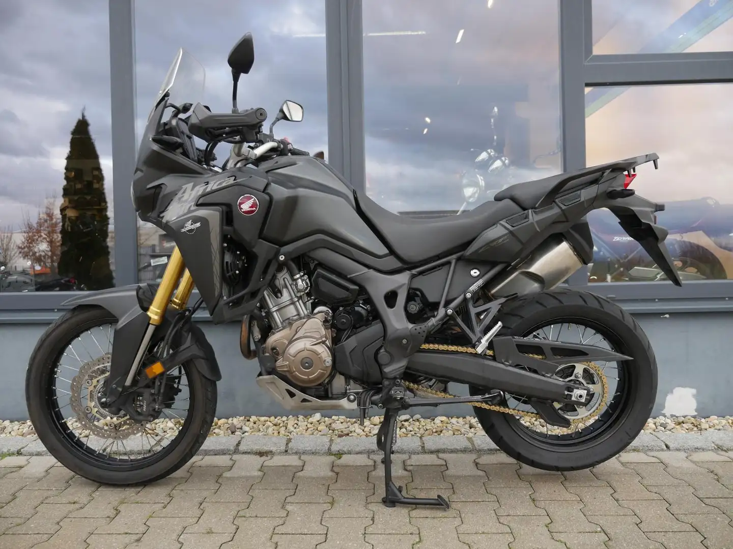 Honda CRF 1000 L Africa Twin DCT - 1. Hand - 2