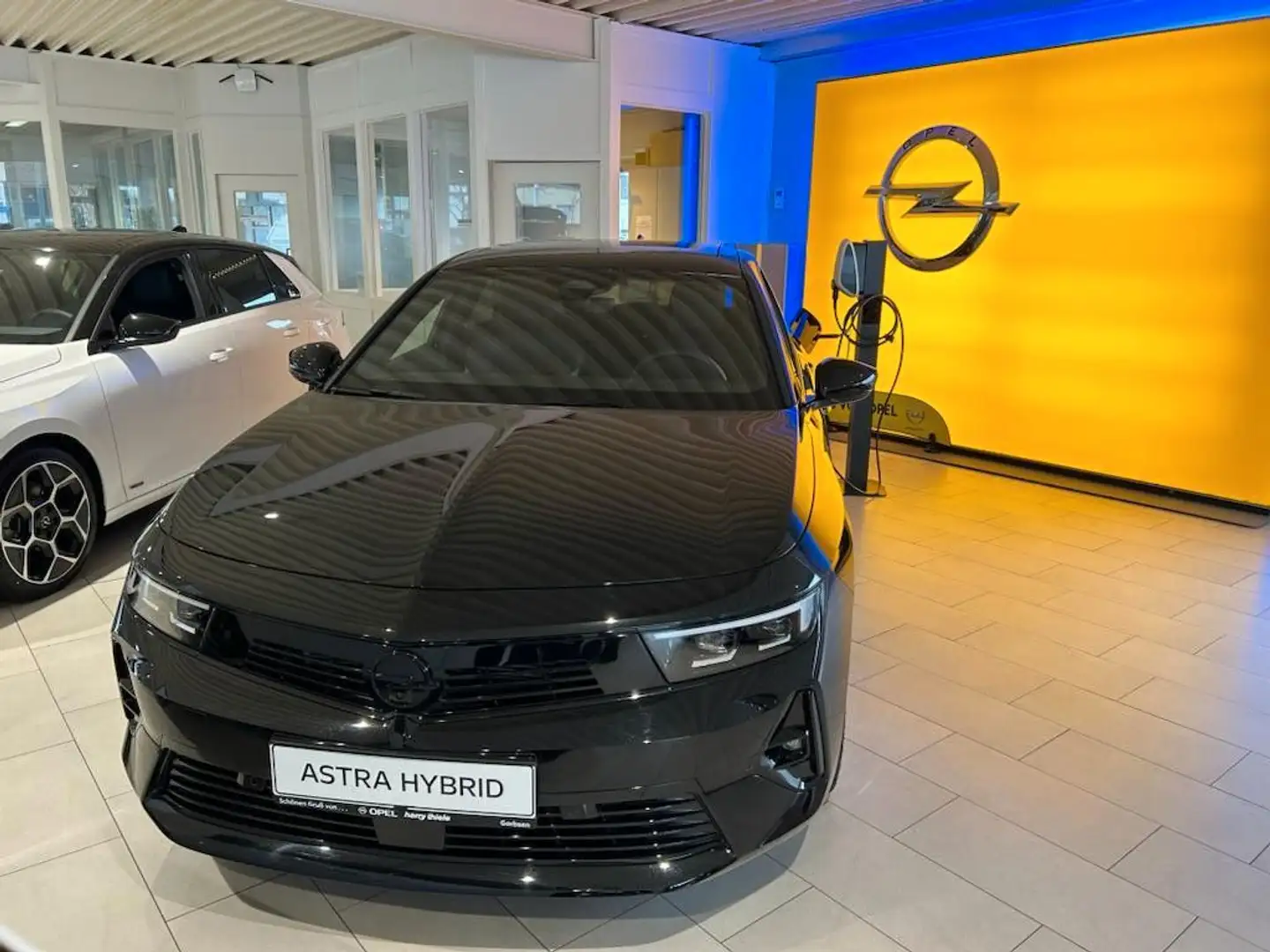 Opel Astra 1.6 Hybrid 133kW Ultimate-Paket Auto Negro - 1