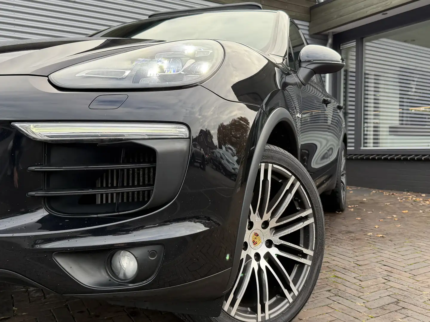 Porsche Cayenne v 8 4.2 D S panoramadak Noir - 2