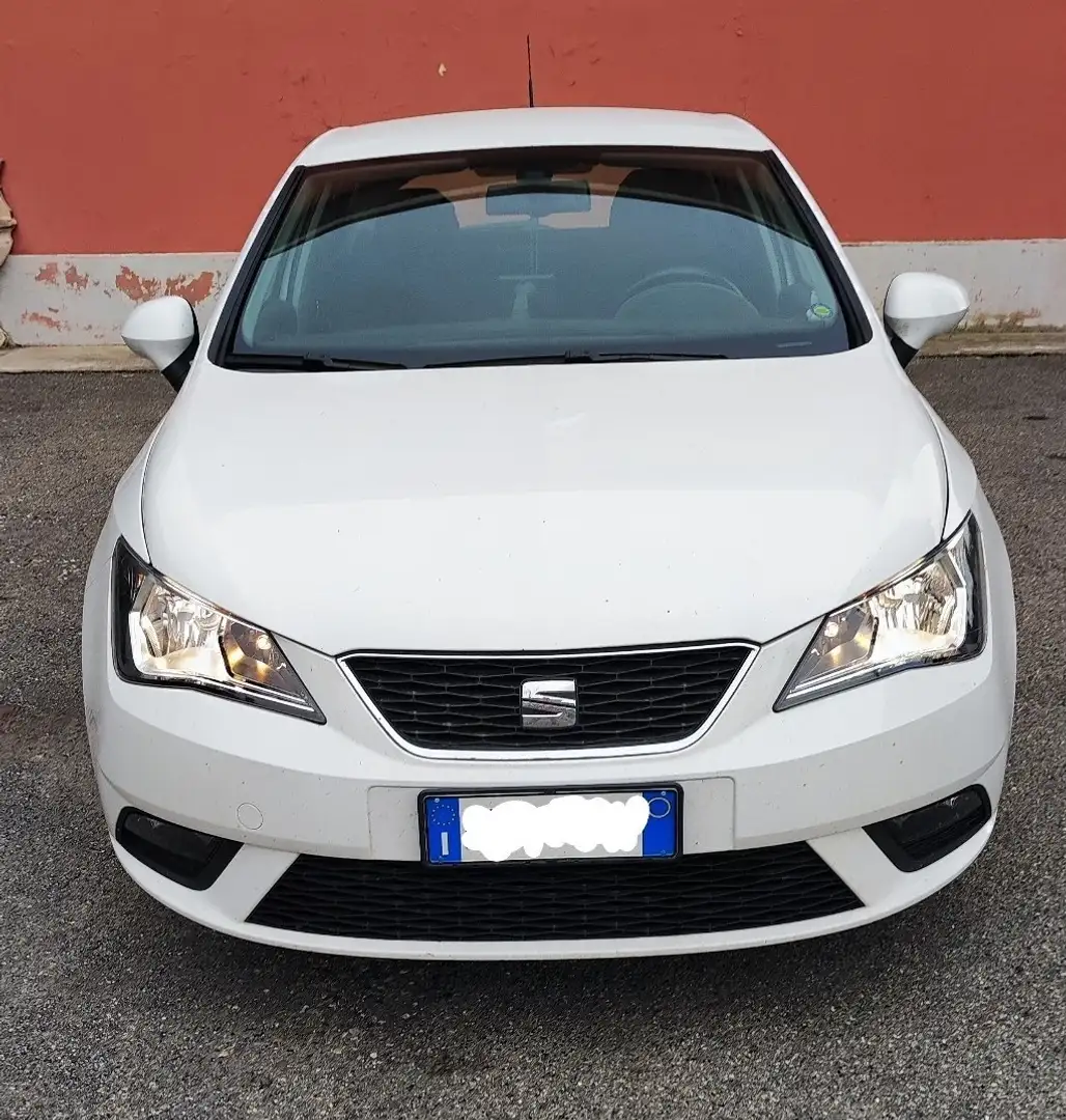 SEAT Ibiza 5p 1.2 Hi-Tech 70cv - 2
