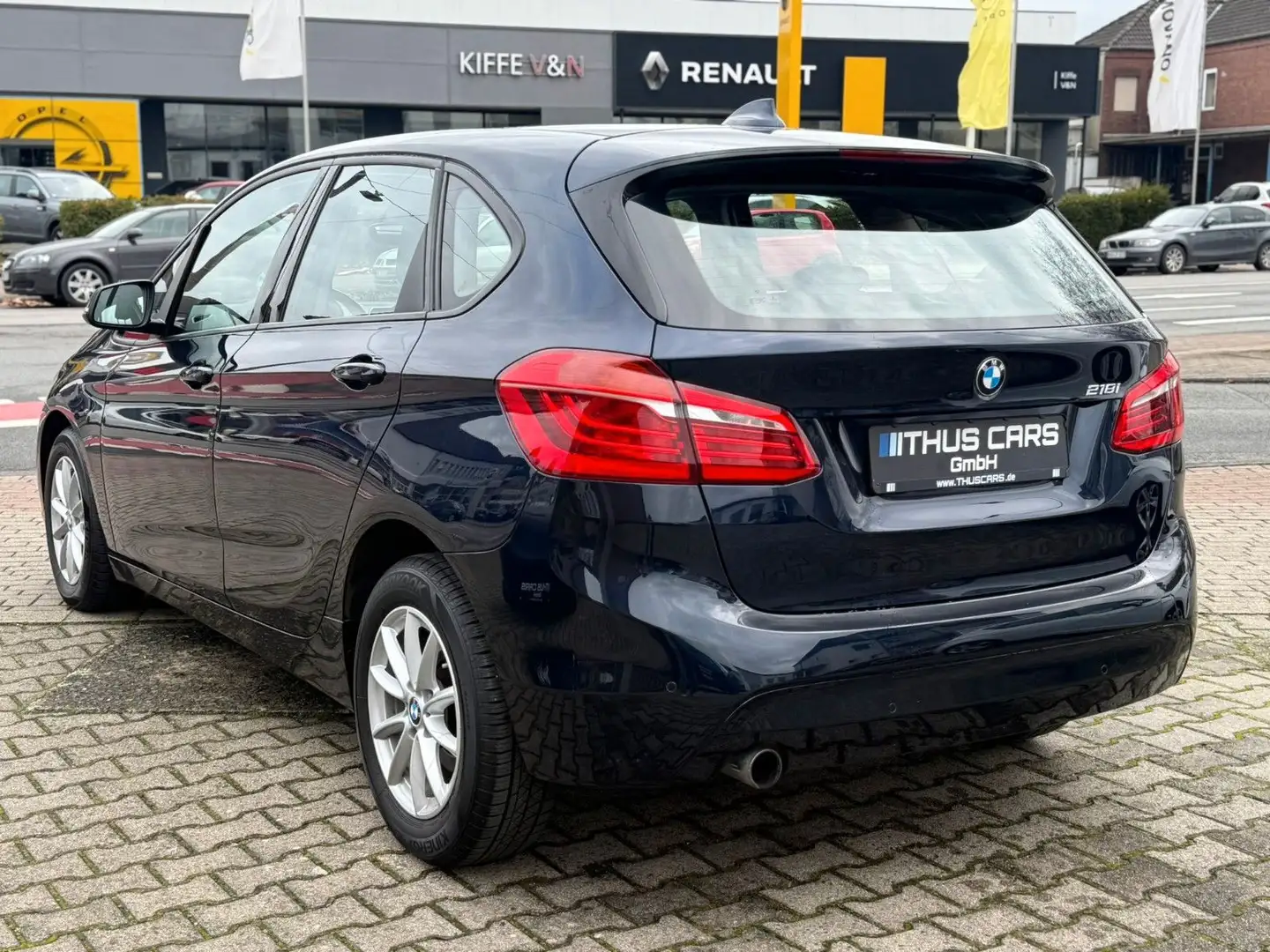 BMW 218 2 Active Tourer 218 i Blau - 2