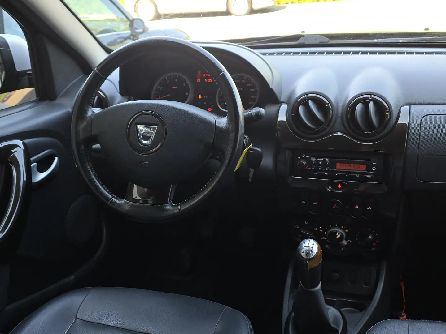 Dacia Duster 1.6 Aniversare 2wd Nap |Airco |Driem Vervangen! Zwart - 2