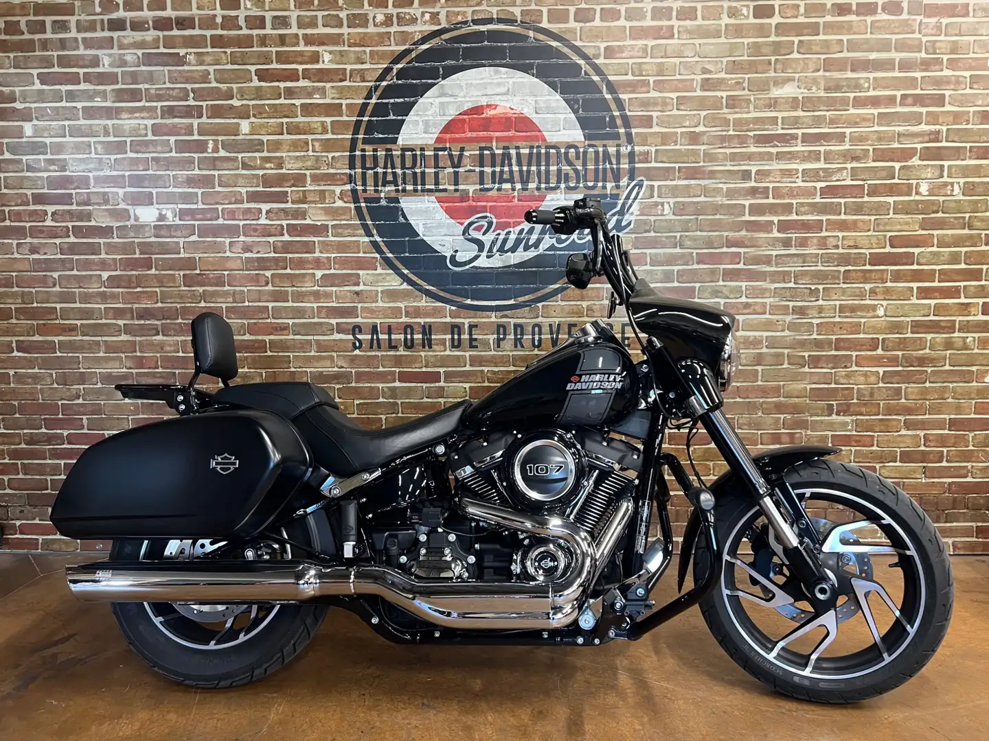 Harley-Davidson Sport Glide - 1