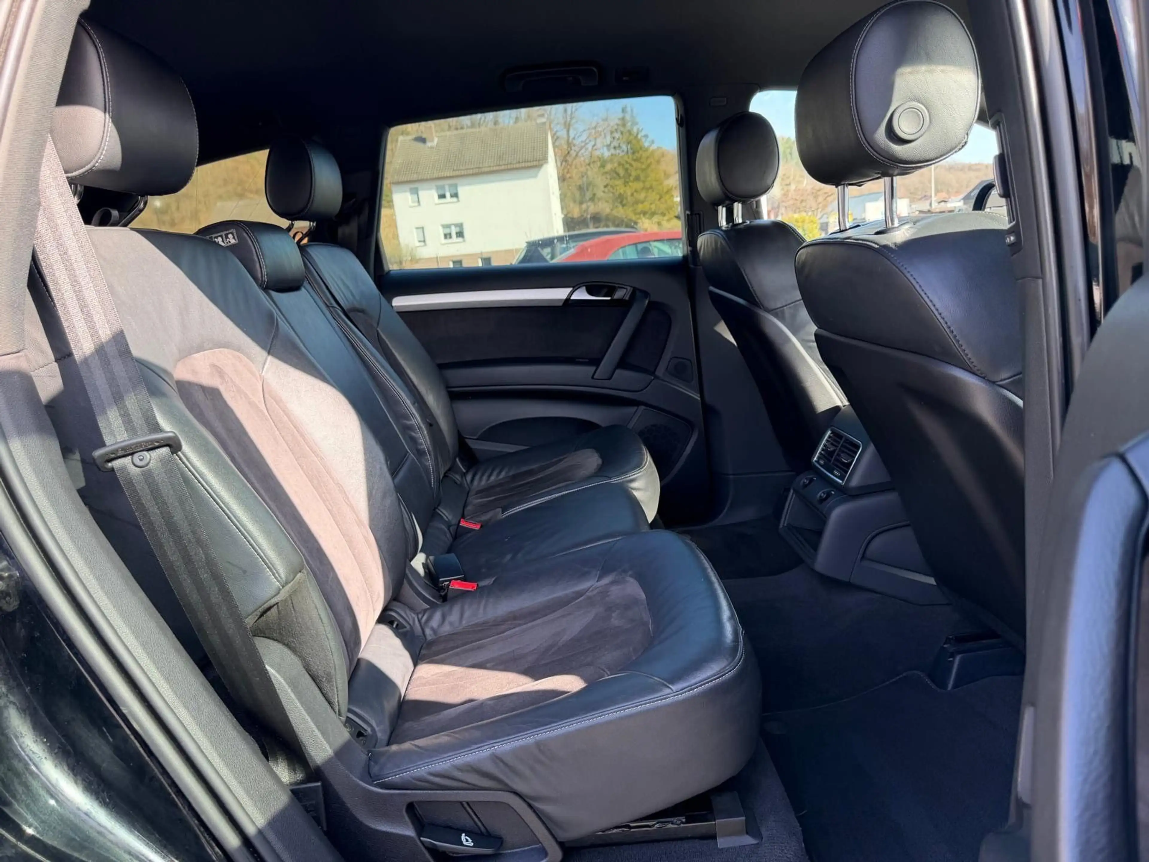 Audi Q7 3.0 TDI quattro Bi-XENON/AHK/PDC — photo 12
