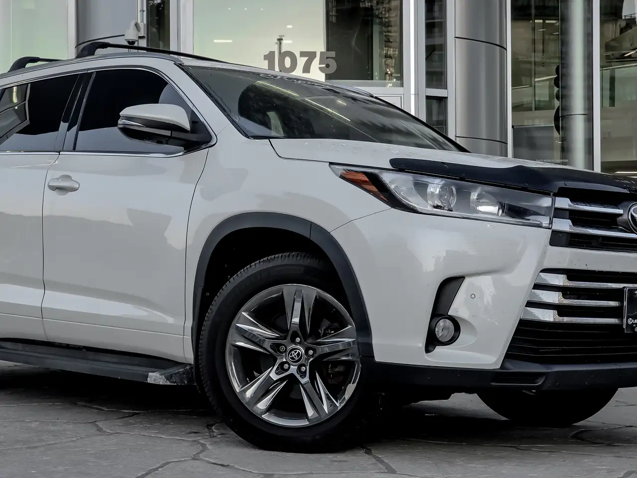 Toyota Highlander photo Toyota Highlander