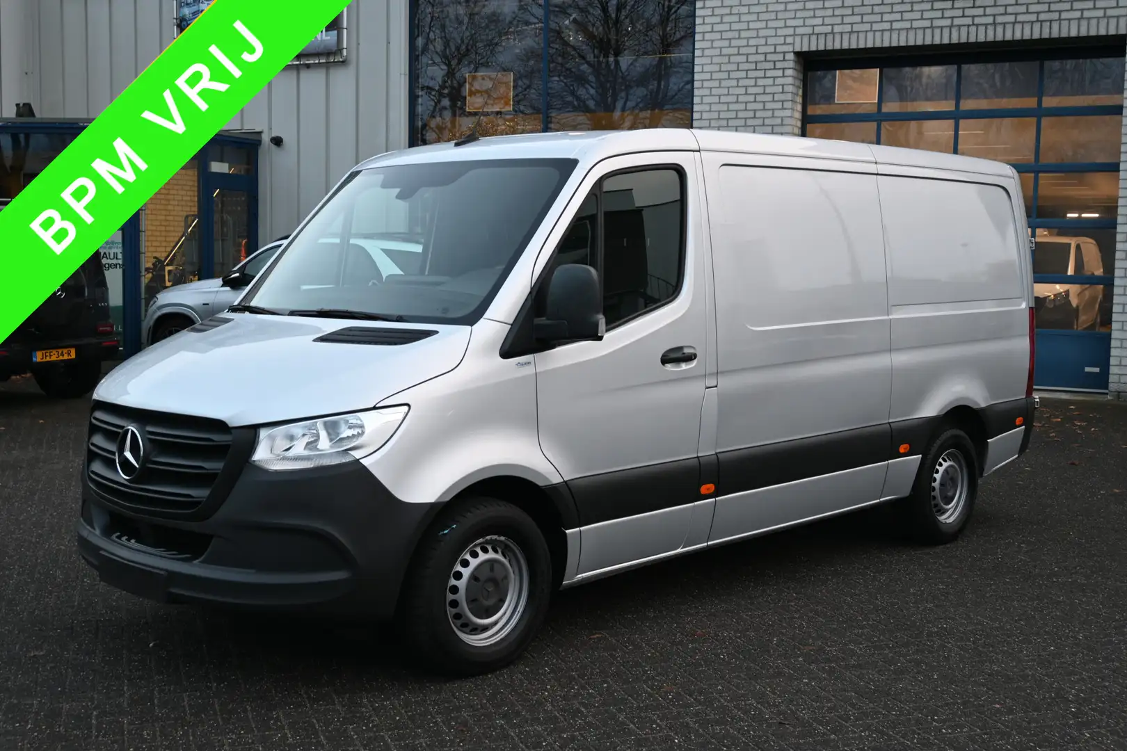 Mercedes-Benz Sprinter 316 CDI L2H1 Navigatie met camera, Standkachel, Tr Silber - 1
