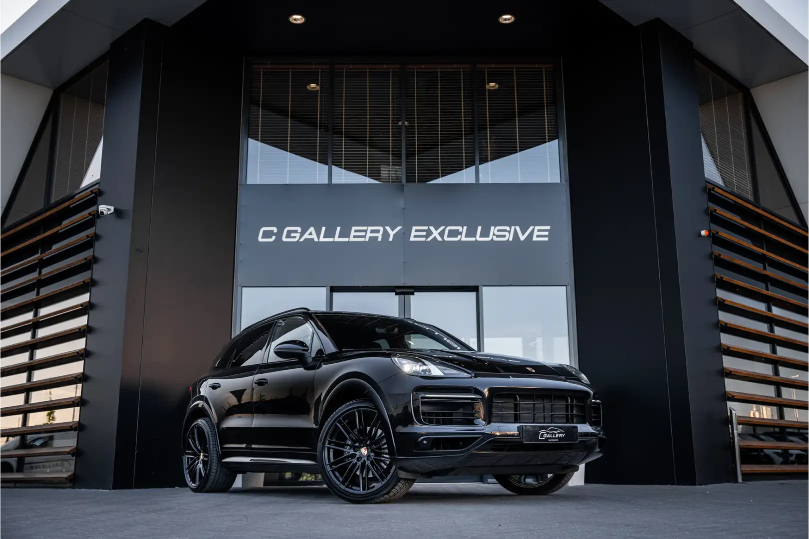 Porsche Cayenne 3.0 E-Hybrid Sport Chrono - NL l Panorama l Trekh. Noir - 1