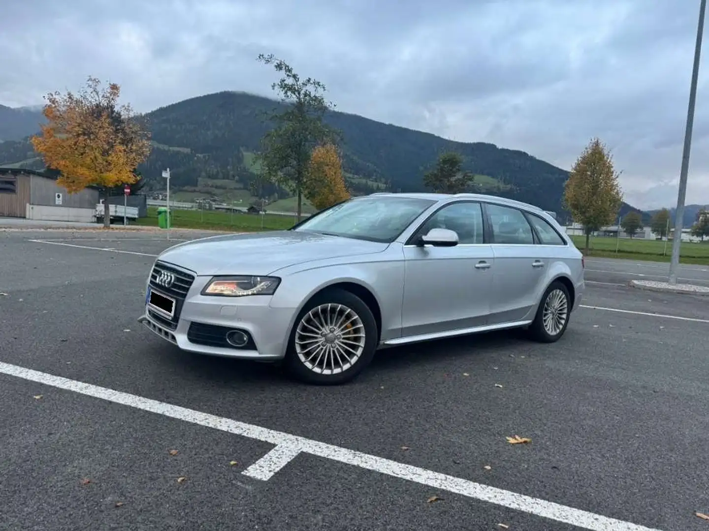 Audi A4 A4 Avant 2,0 TDI DPF Grau - 1