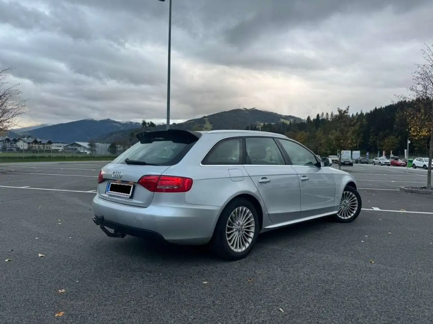 Audi A4 A4 Avant 2,0 TDI DPF Grau - 2