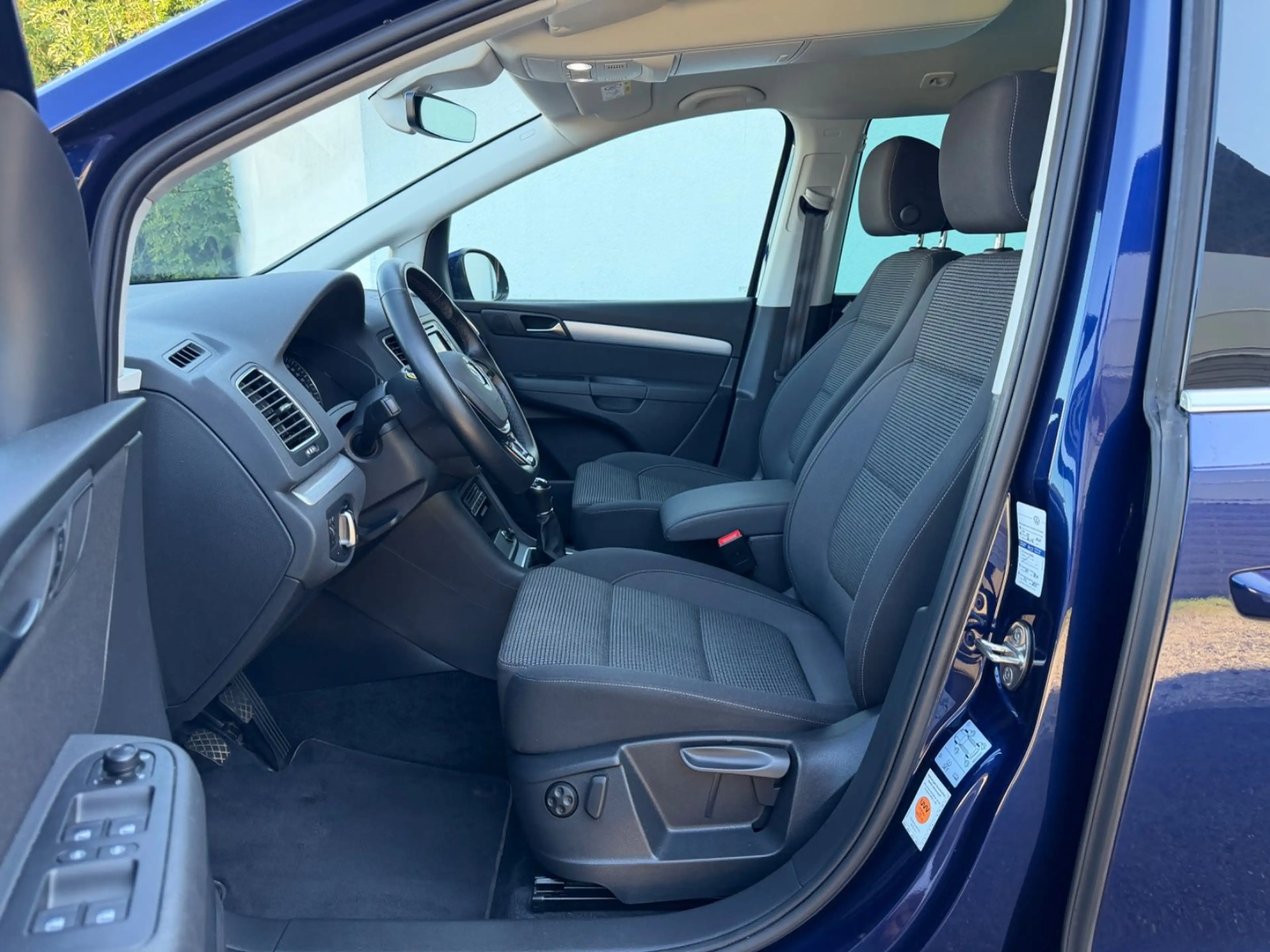Volkswagen Sharan Comfortline BMT/Start-Stopp NAVI/2.Hd — photo 6