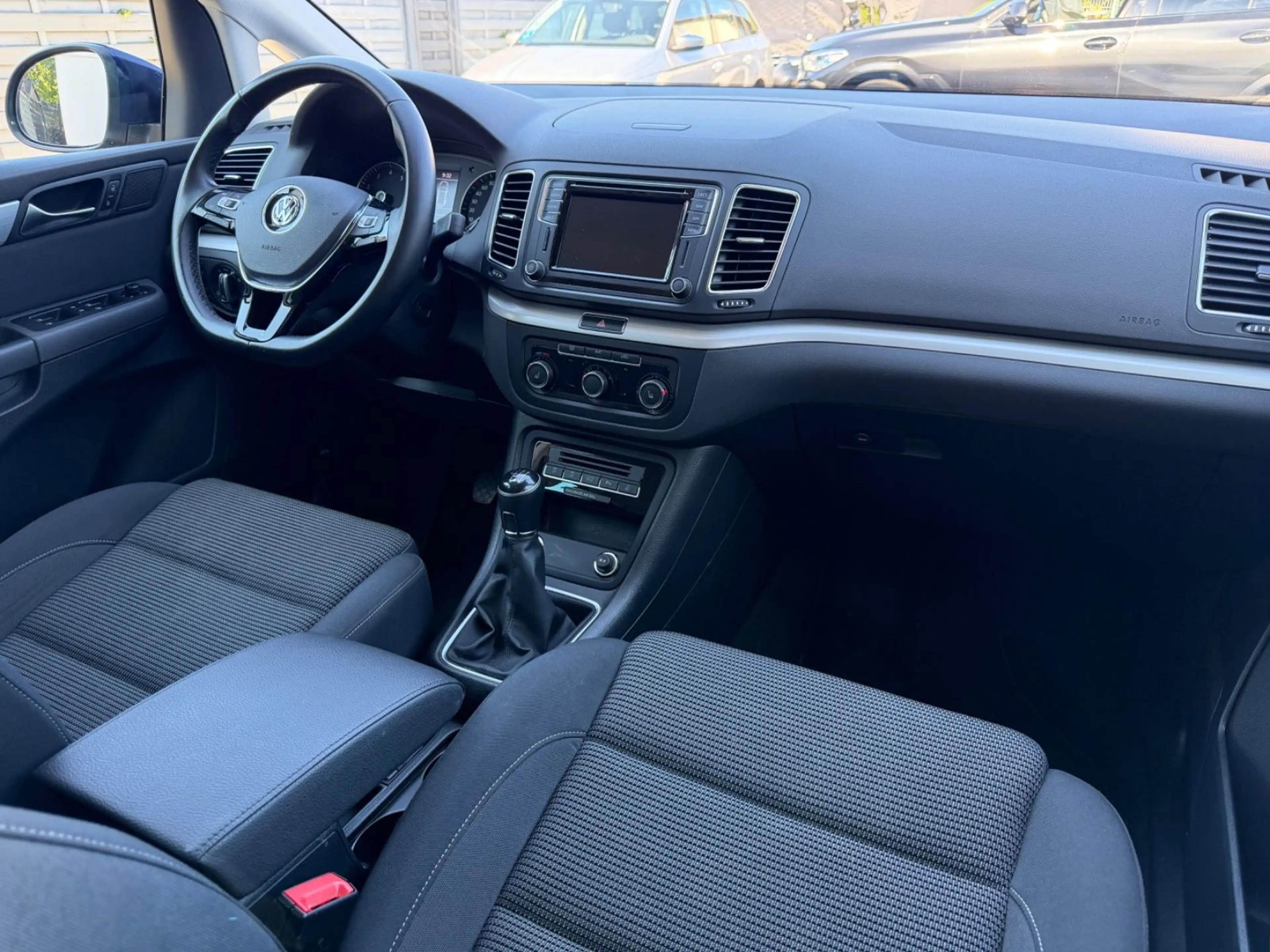 Volkswagen Sharan Comfortline BMT/Start-Stopp NAVI/2.Hd — photo 9