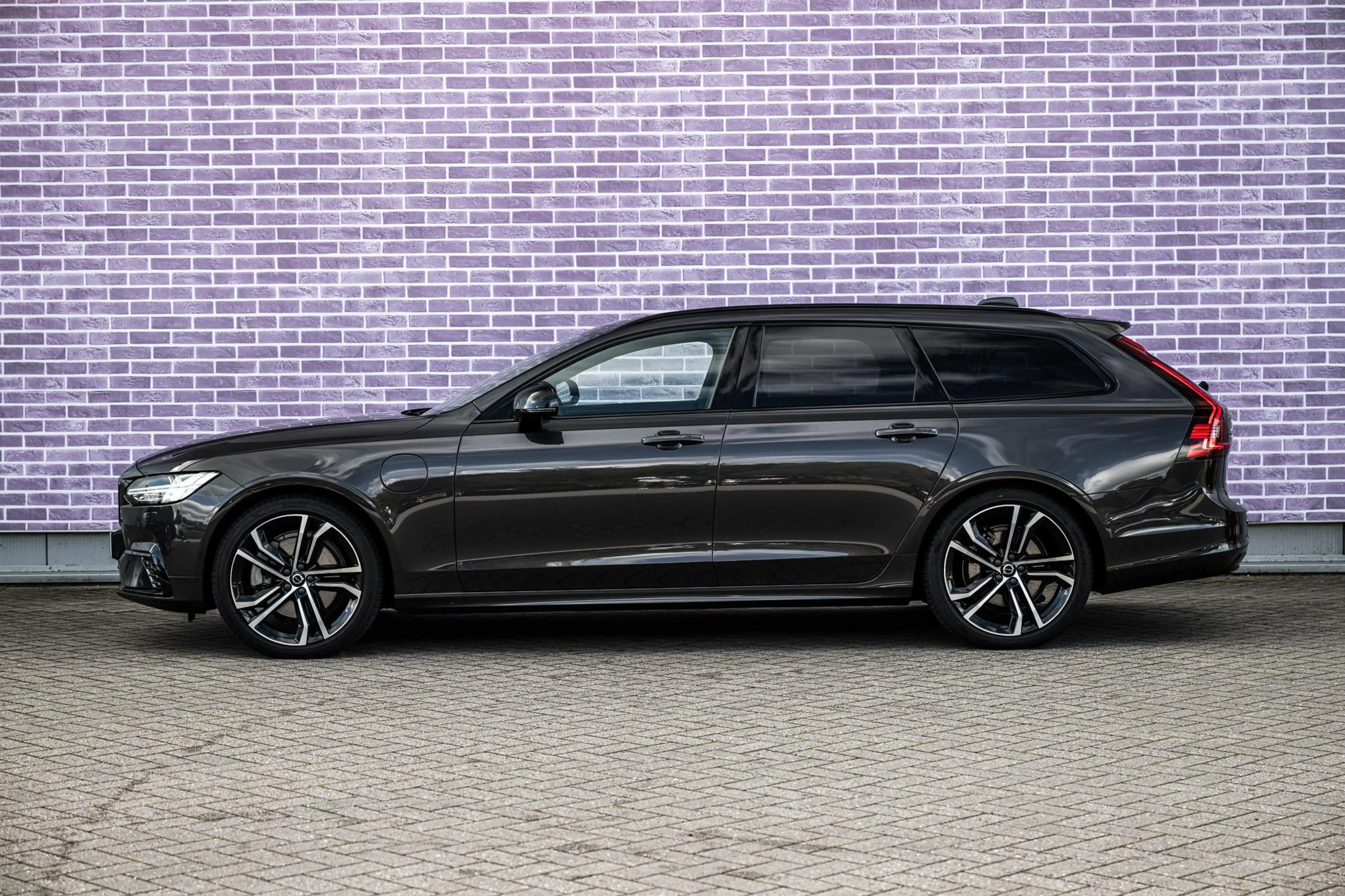 Volvo V90 2.0 T8 AWD R-Design | Trekhaak | SOH 98% | Luchtv — photo 6
