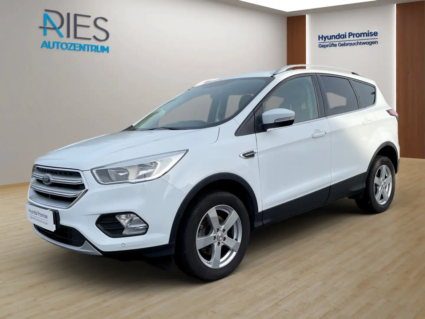 Ford Kuga 1.5 EcoBoost Trend KlimaA*Navi*2xKlima*Kam. White - 2