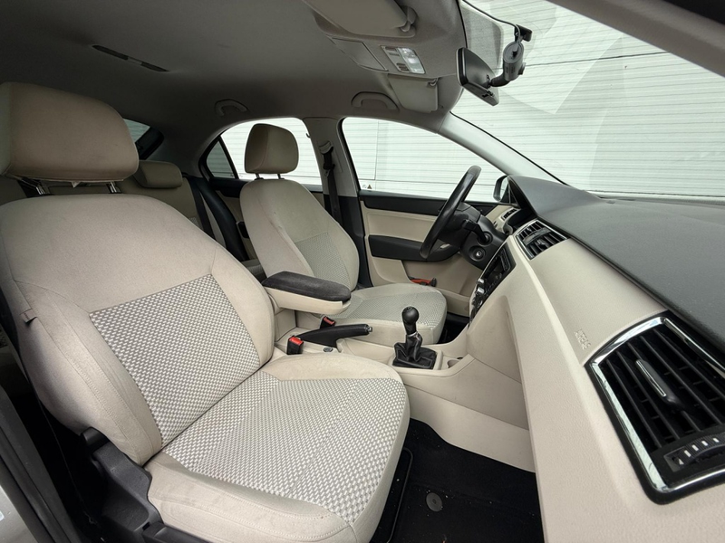 SEAT Toledo 1.2 TSI Reference — photo 9