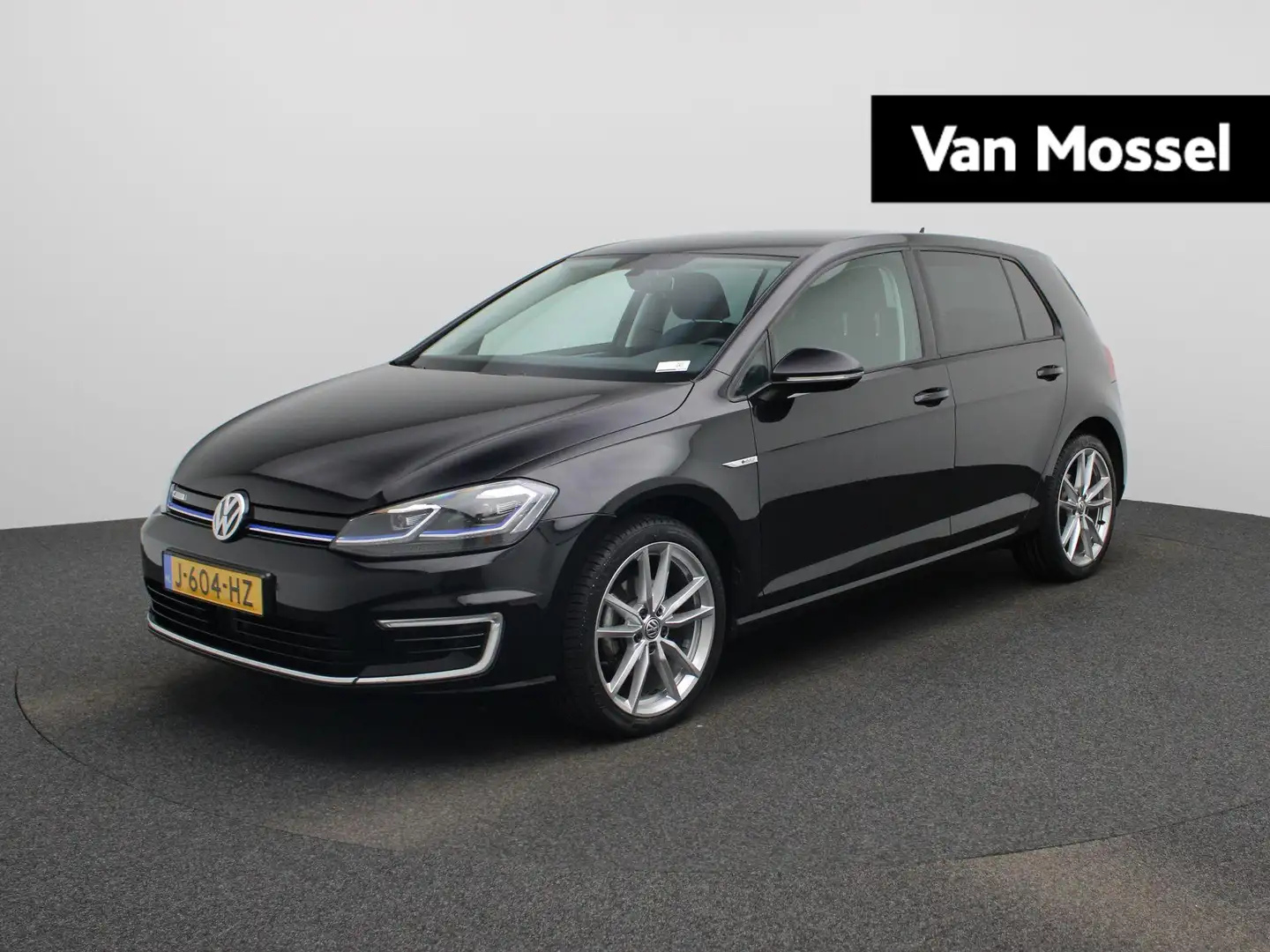 Volkswagen e-Golf E-DITION | 94% SOH | Navigatie | Apple Carplay / A Zwart - 1