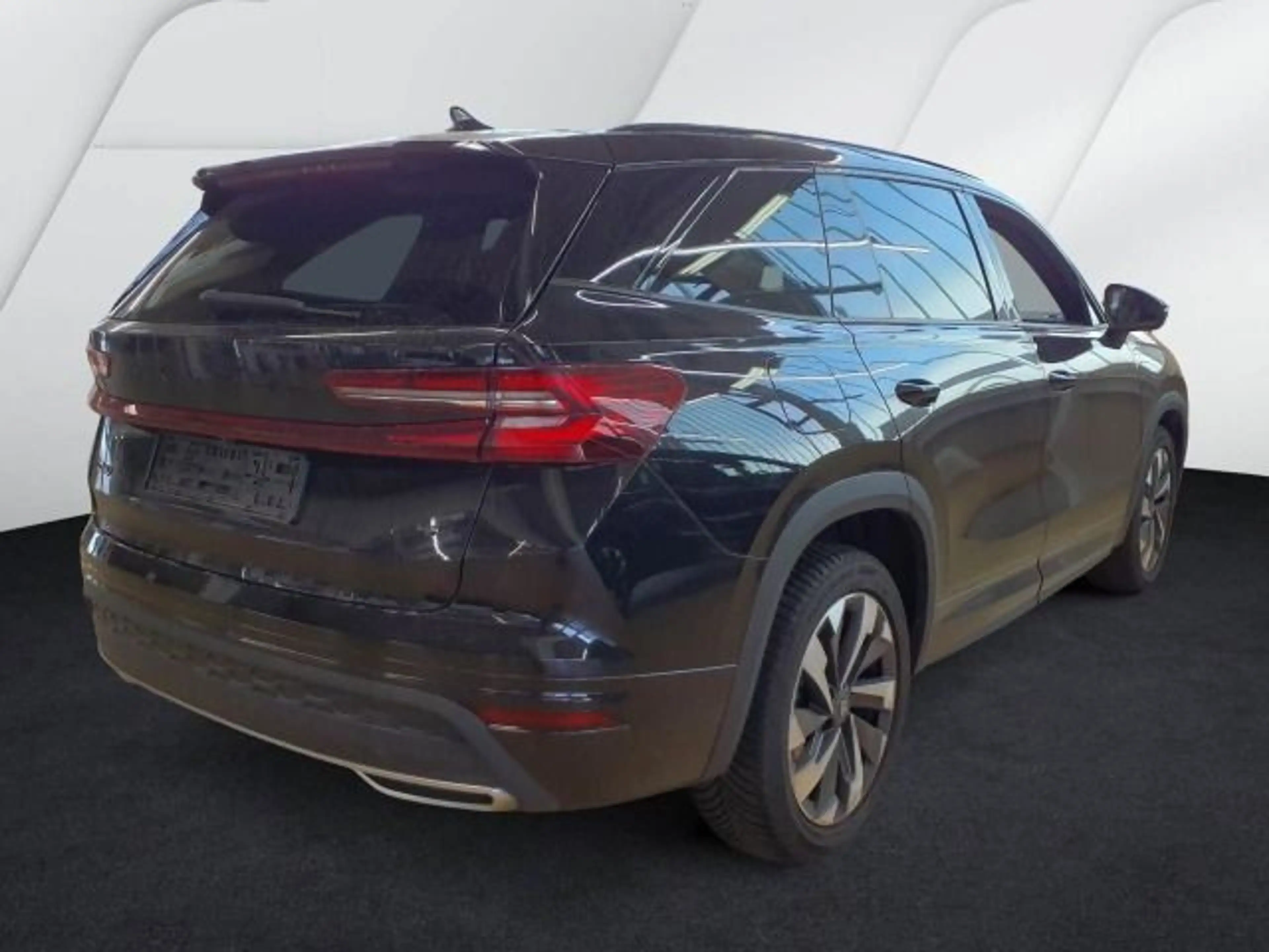 Skoda Kodiaq 2.0 TDI 4x4 DSG SPORTLINE*7-SITZER*LED*ST — photo 2