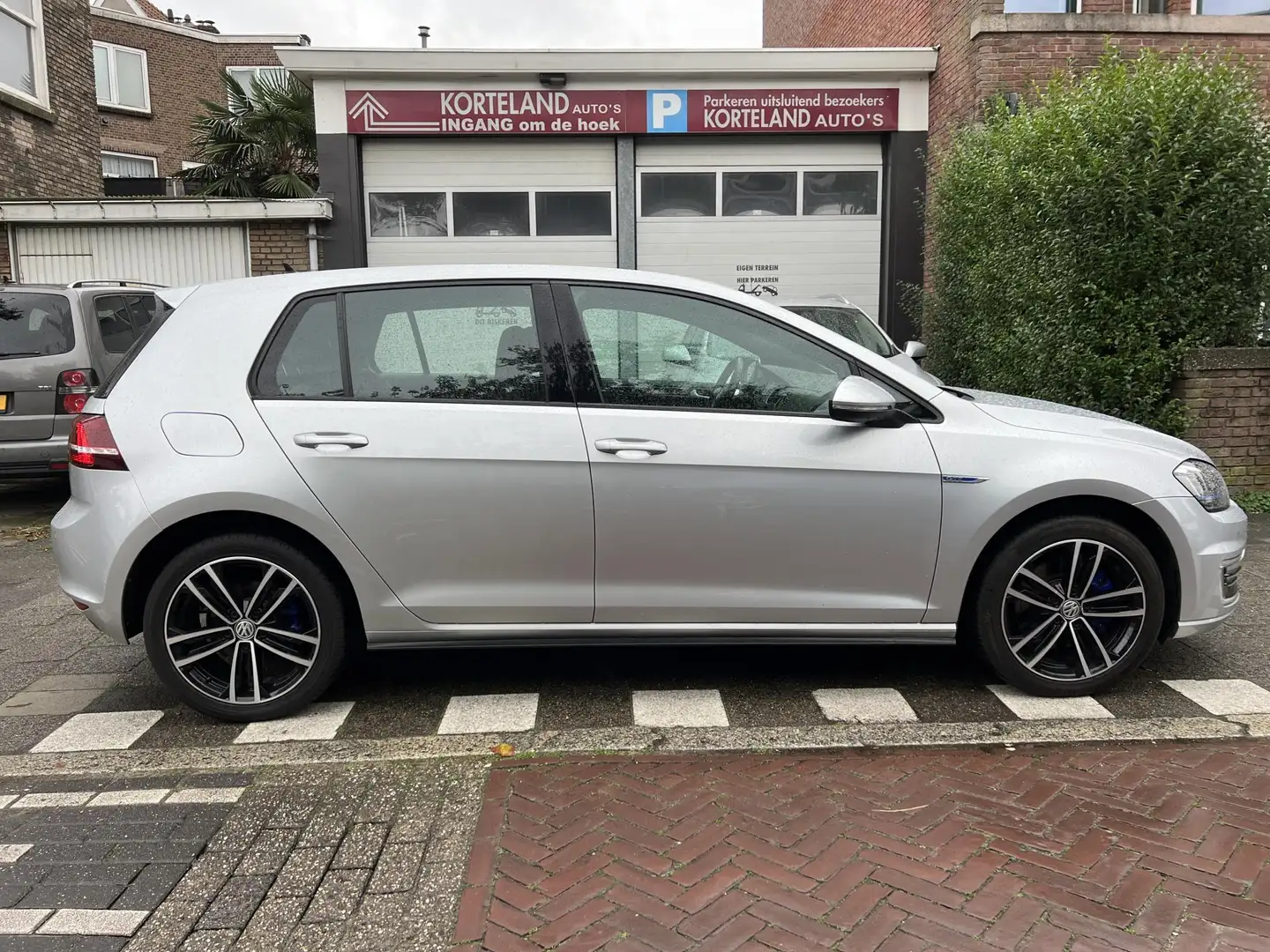 Volkswagen Golf GTE 1.4 TSI l Navi l Trekhaak l incl. BTW l NL-auto Gri - 2