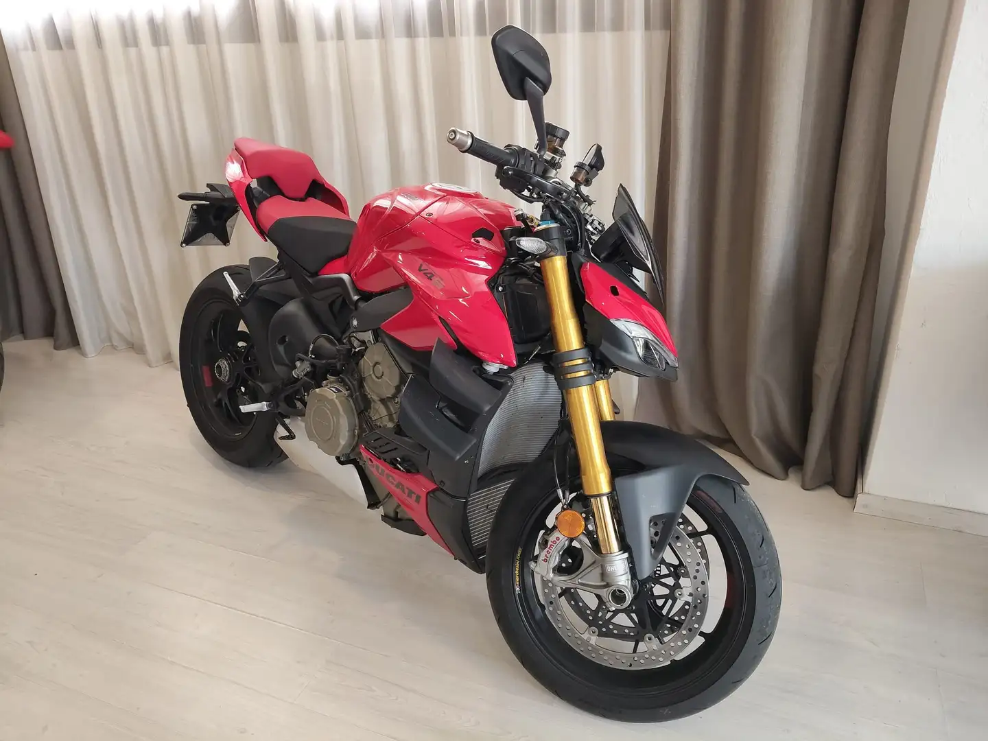 Ducati Streetfighter V4 S Rosso - 1