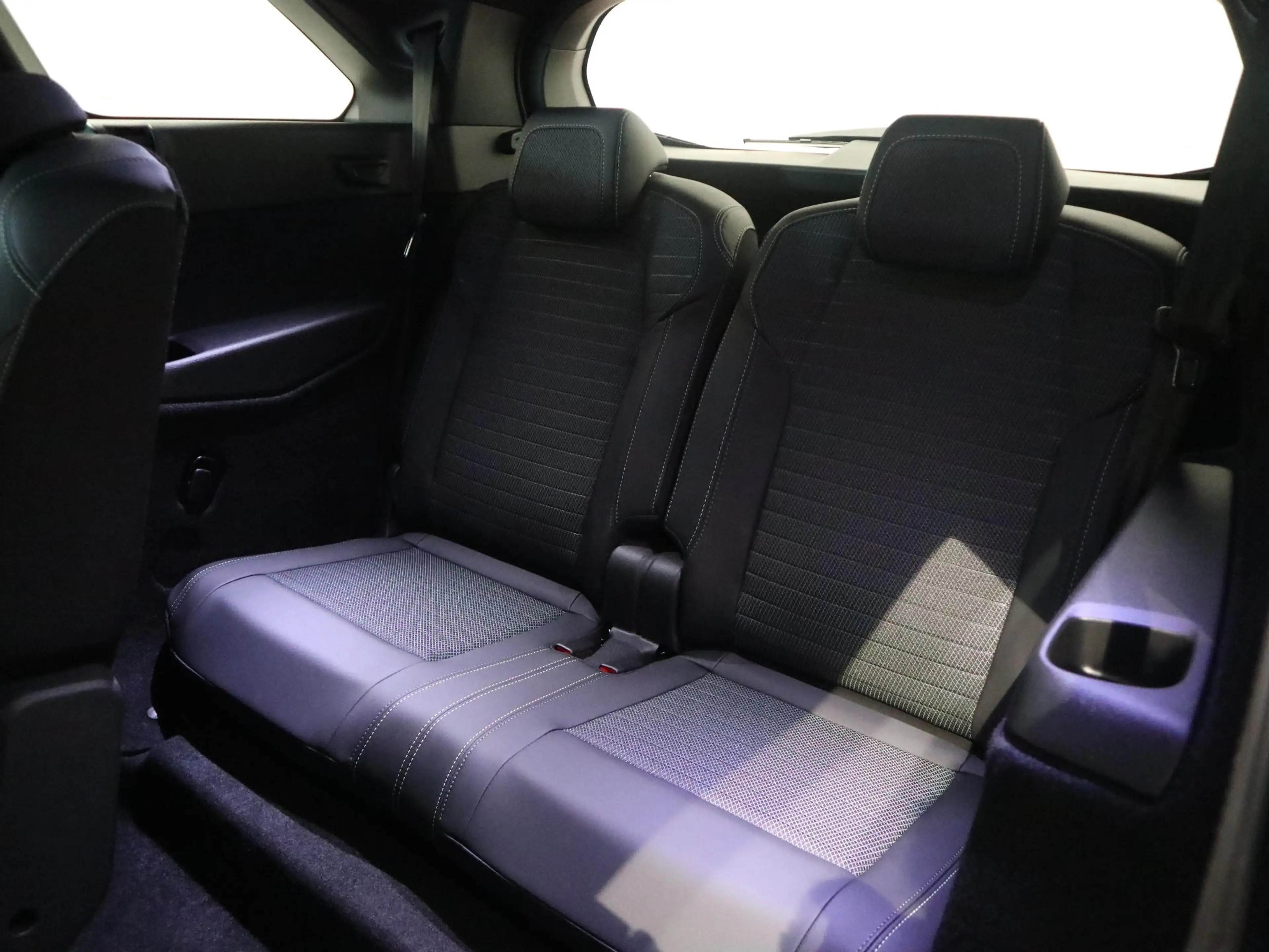 Peugeot 5008 HYBRID 145 GT - ELEKTRISCHE KOFFERKLEP - ADAPTIVE — photo 11