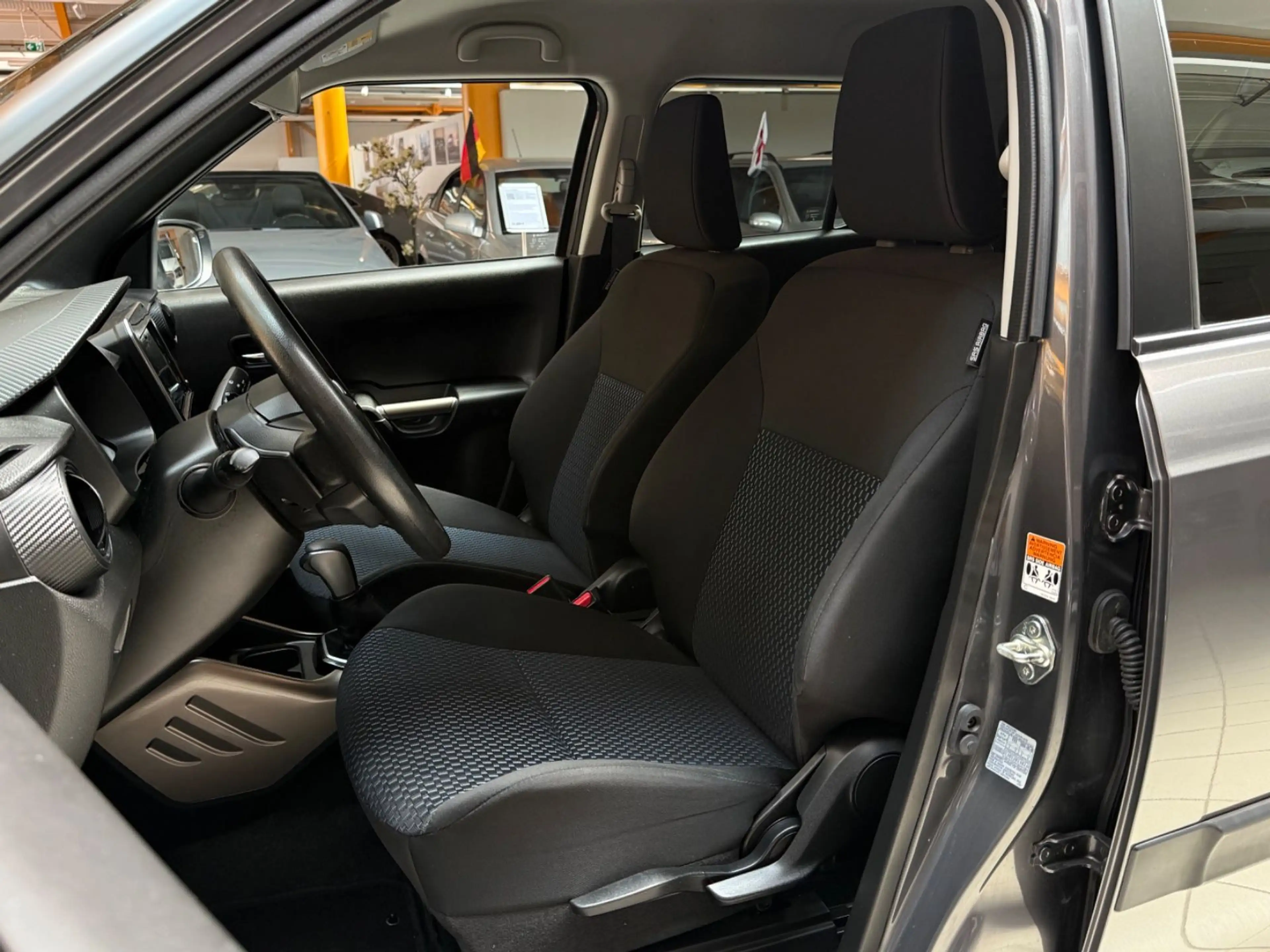 Suzuki Ignis Hybrid Comfort|15TKM|SHZ|LED|Kamera|Klima — photo 11
