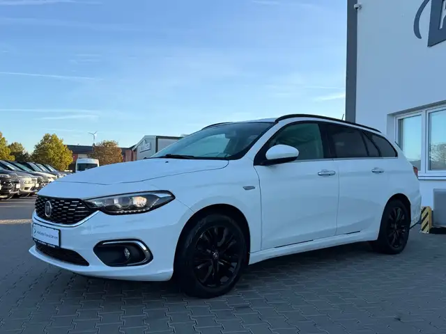 Fiat Tipo view 3