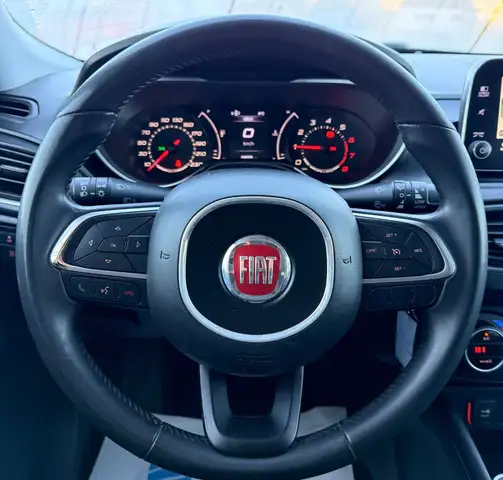 Fiat Tipo view 12