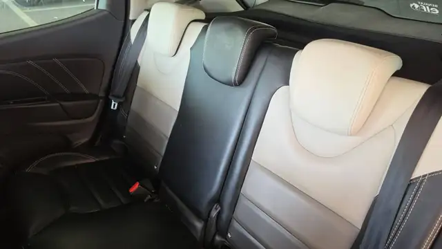 Renault Clio view 9