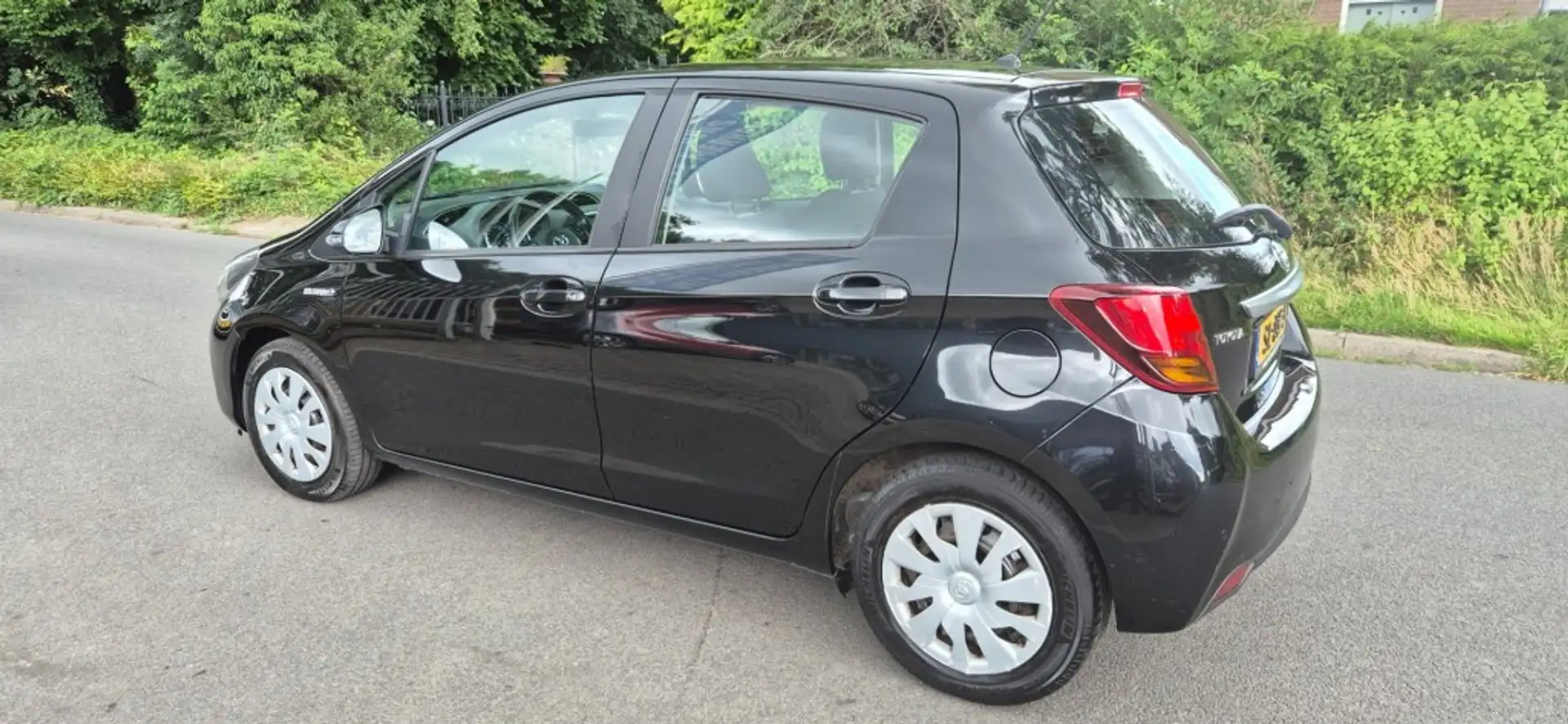 Toyota Yaris 1.5 HYbrid Aspiration camera*ecc*automaat* Negru - 2