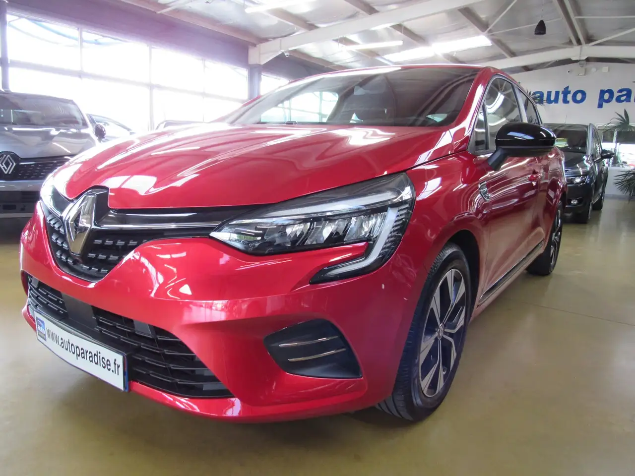 Renault Clio 1.0 TCE 90 LIMITED + OPTIONS