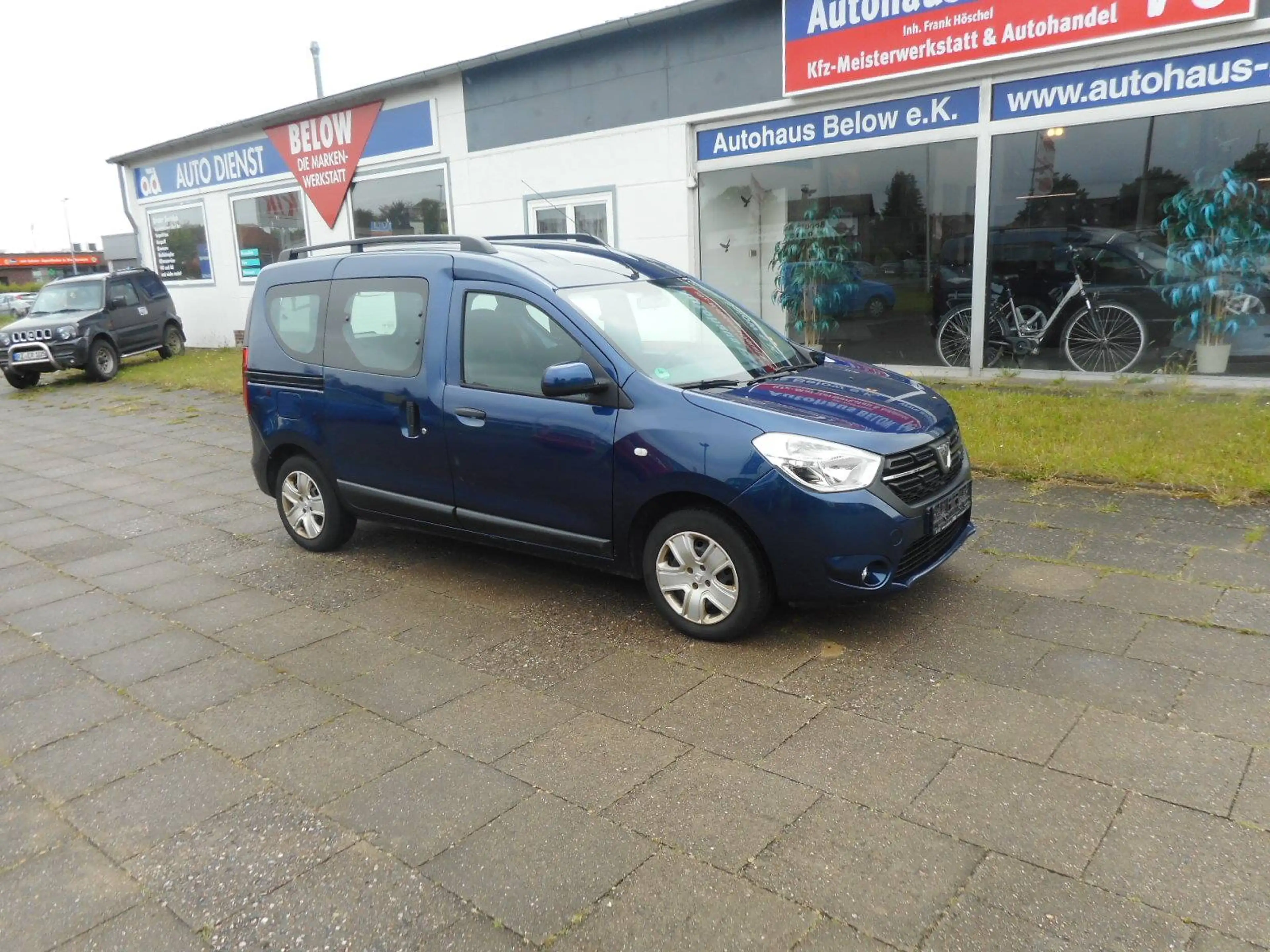 Dacia Dokker Dokker SCe 100 Comfort — photo 8