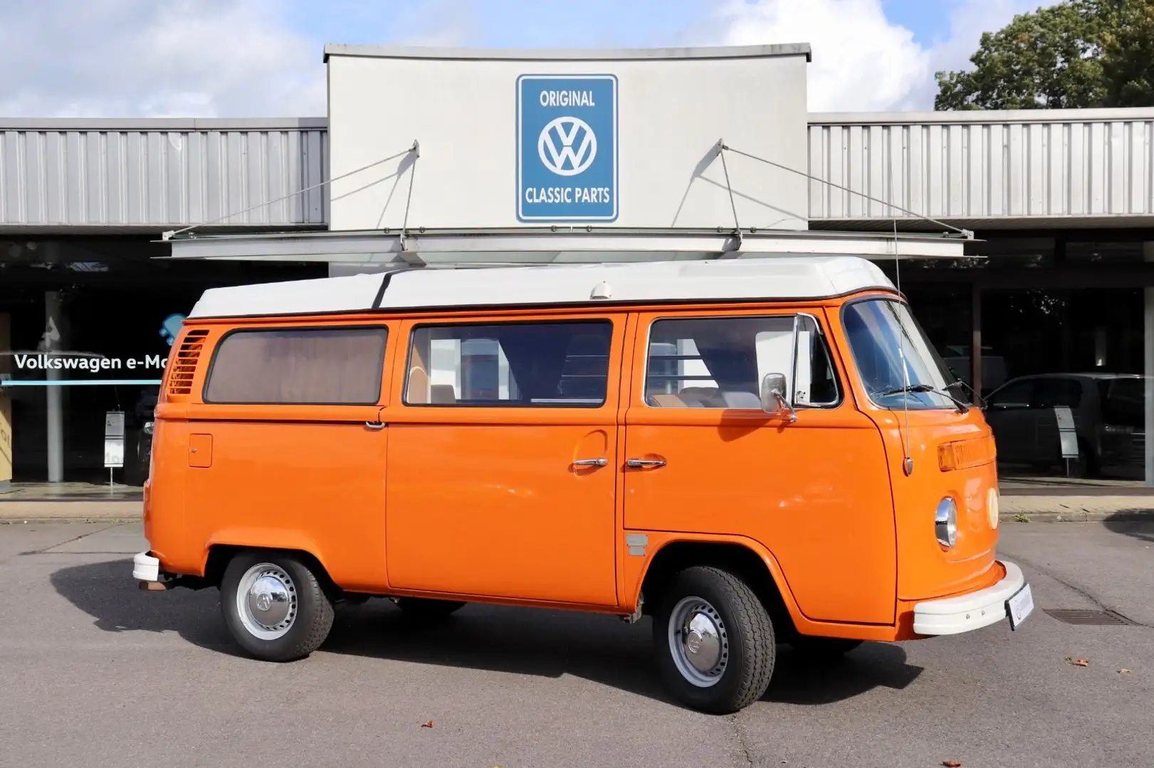 Volkswagen T2 T2-b Westfalia, Kult-Camper, Oldtimer Note 2 Naranja - 1