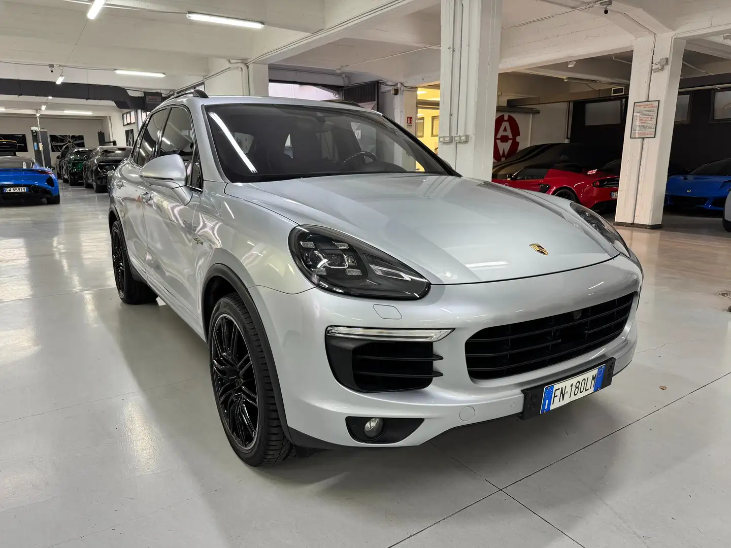 Porsche Cayenne 3.0 e-hybrid S tiptronic - 2
