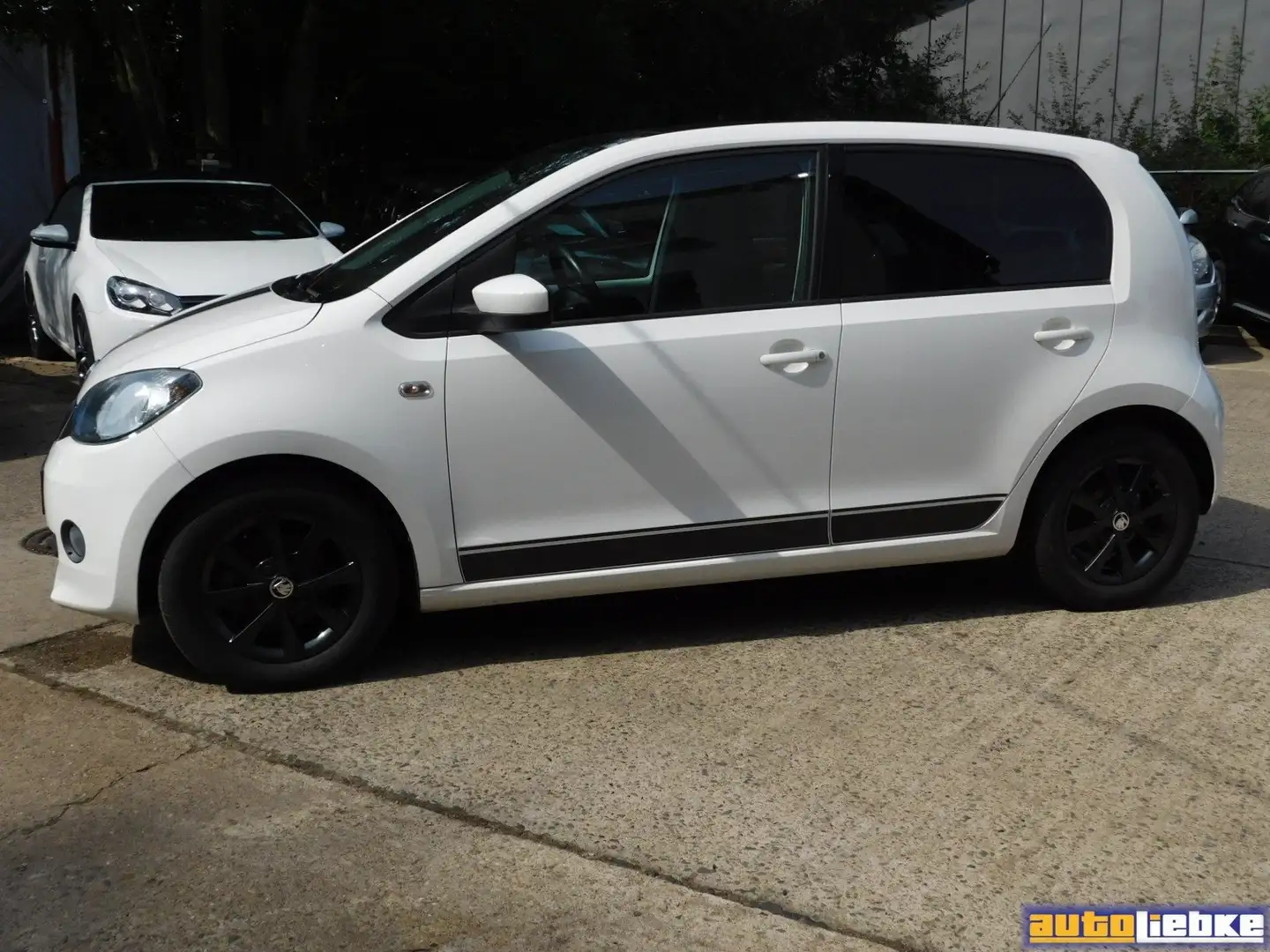 Skoda Citigo 1.0 MPI ELEGANCE KLIMA,NAVI,SHZ,PANORAMA,,CD,NR,SH Weiß - 2