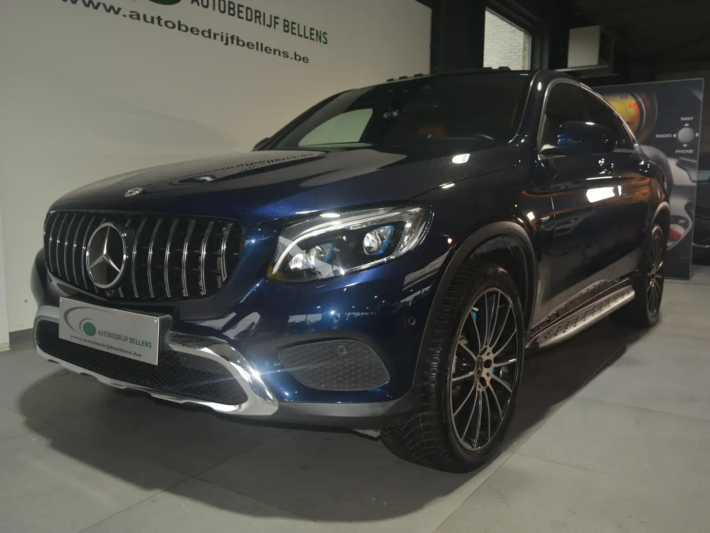 Mercedes-Benz GLC 350 GLC 350 e 4Matic 7G-TRONIC Exclusive /PANO/360° Blauw - 2