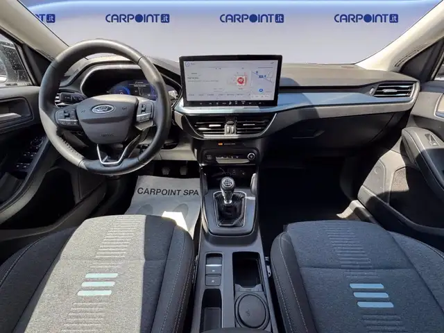 Ford Focus view 10