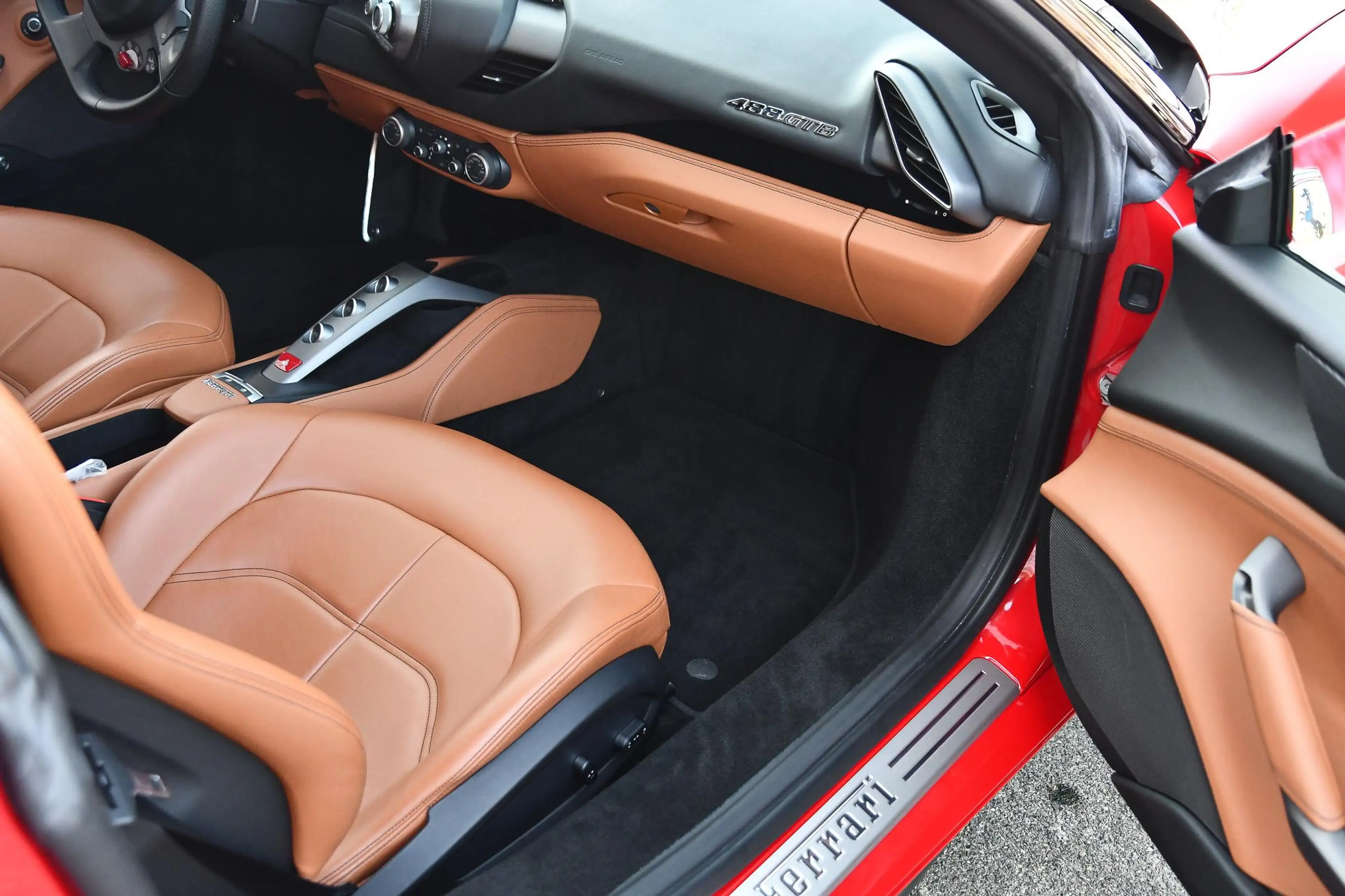 Ferrari 488 3.9 GTB HELE Rosso Corsa |OrigineelNL|DealerOH| — photo 14
