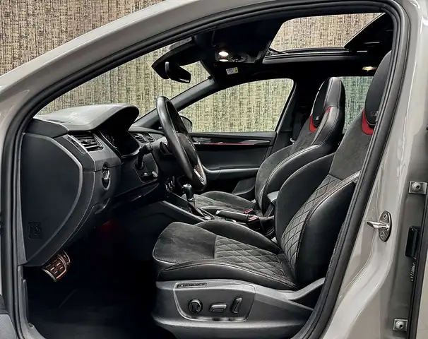 Skoda Octavia view 10