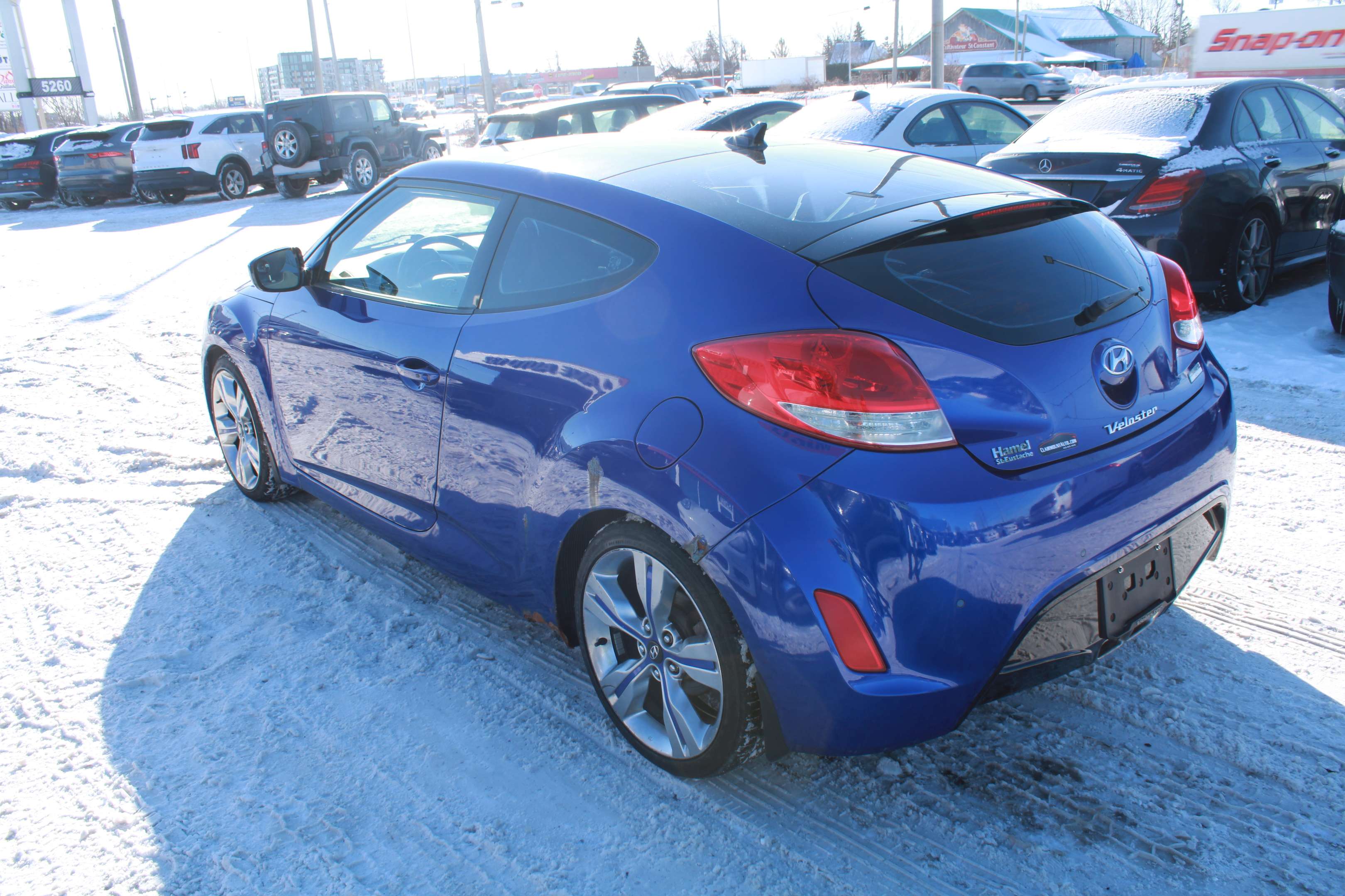 2013 Hyundai Veloster w-Tech - Image 4