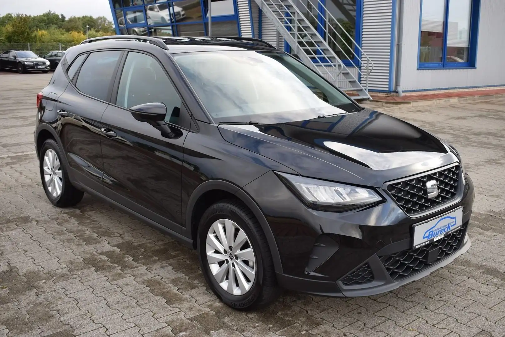 SEAT Arona 1,0 TSI "Style" Navi/LED/SHZ/PDC/APP Schwarz - 1