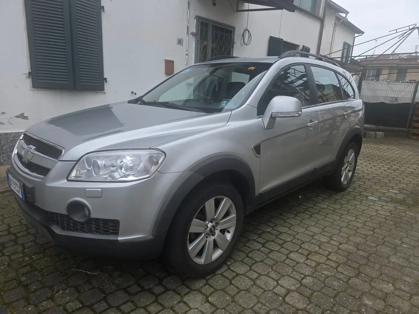 Chevrolet Captiva Grigio - 1