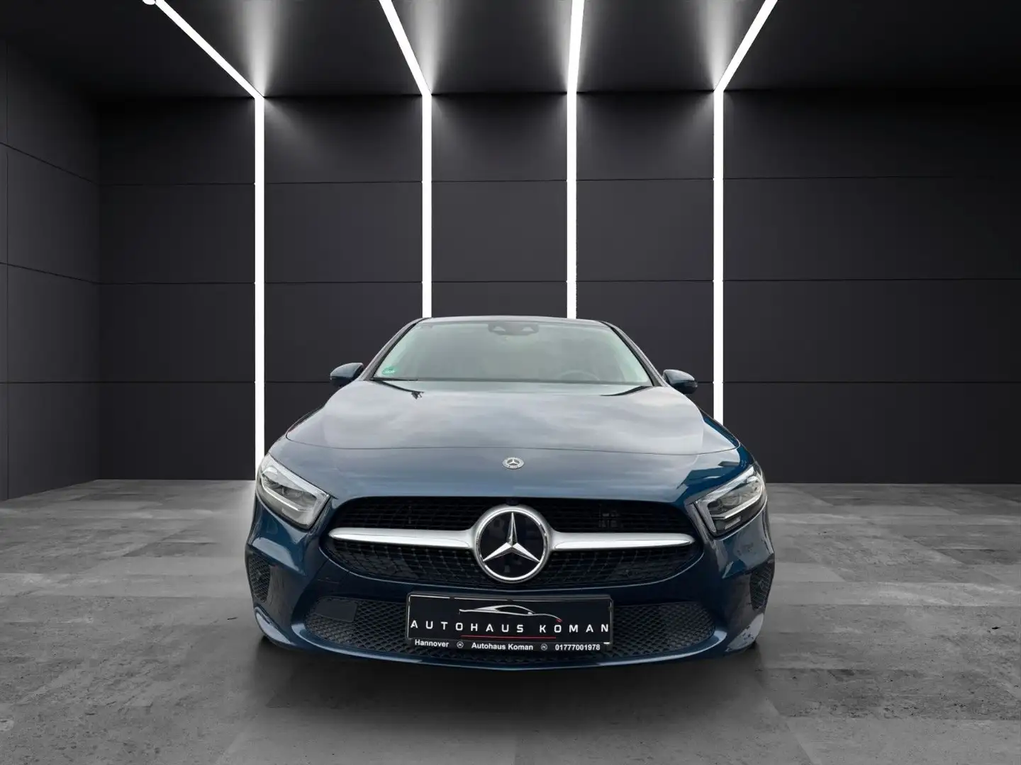 Mercedes-Benz A 250 A250e EQ POWER*AUTOM.*360°*LED*NAVI*WIDESCREEN* Azul - 2
