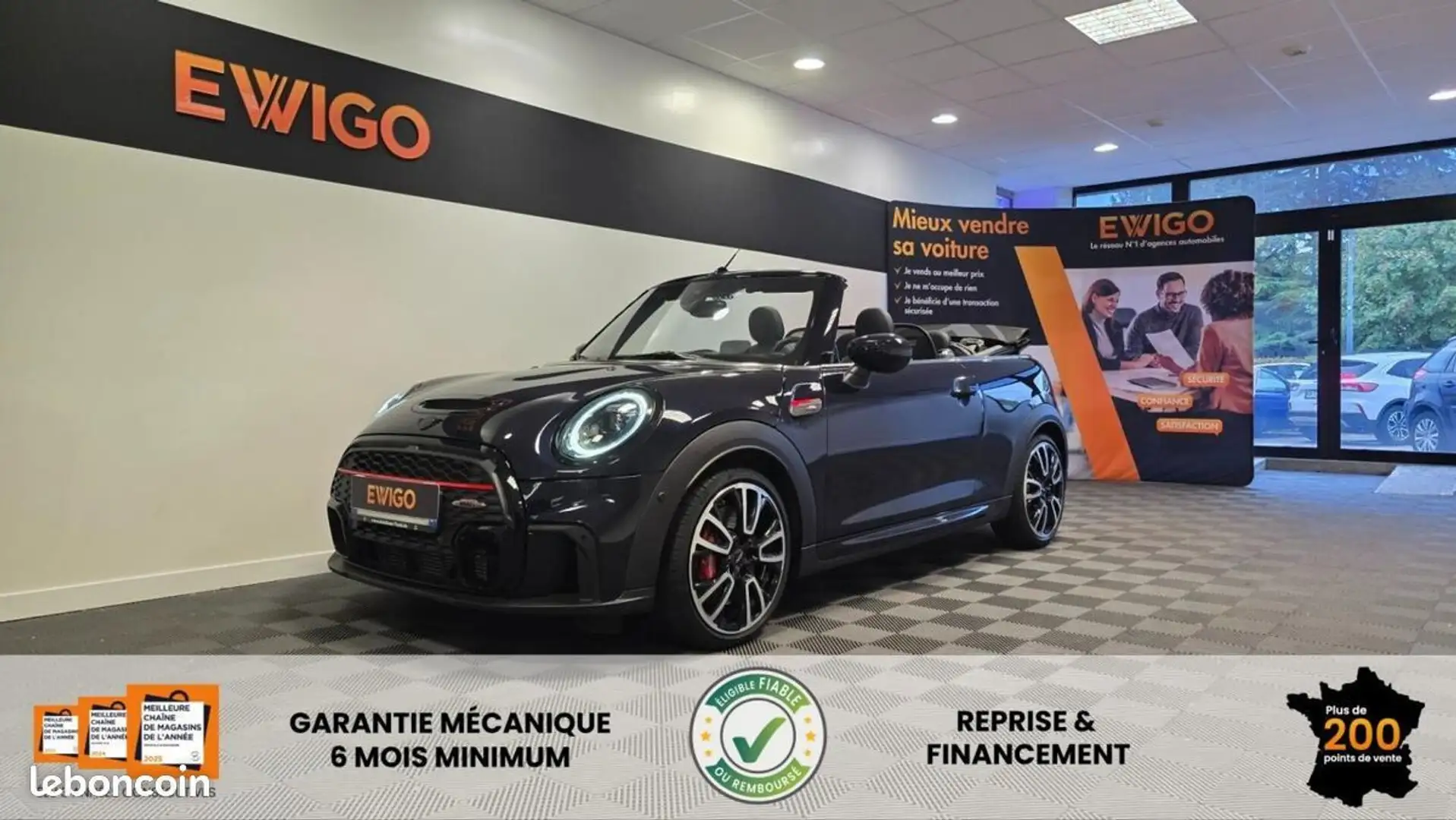 MINI One COOPER Cabriolet John Works Ultimate 2.0i 231CH BVA Sport (F57) LCI GARANTIE JUSQU'AU 10-2027 Bleu - 1