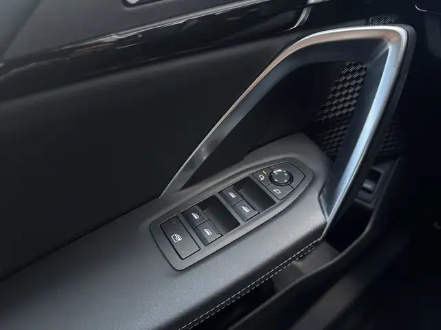 BMW Ix1 view 15