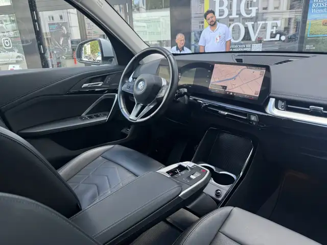 BMW Ix1 view 5